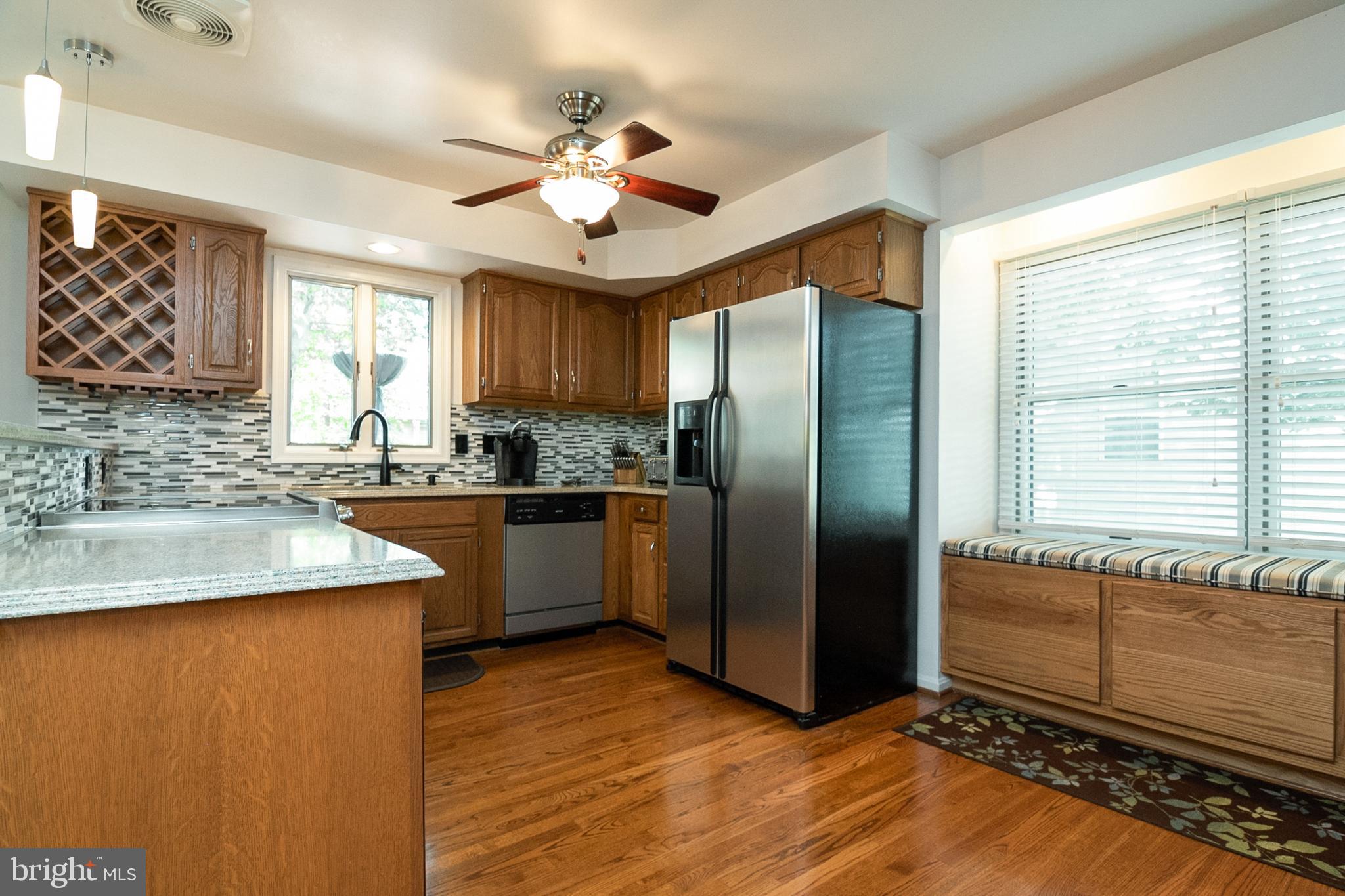 LAKE LINGANORE - Residential