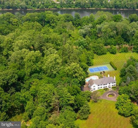 Homes For Sale - 1558 River Road<br/> NEW HOPE, PA 18938