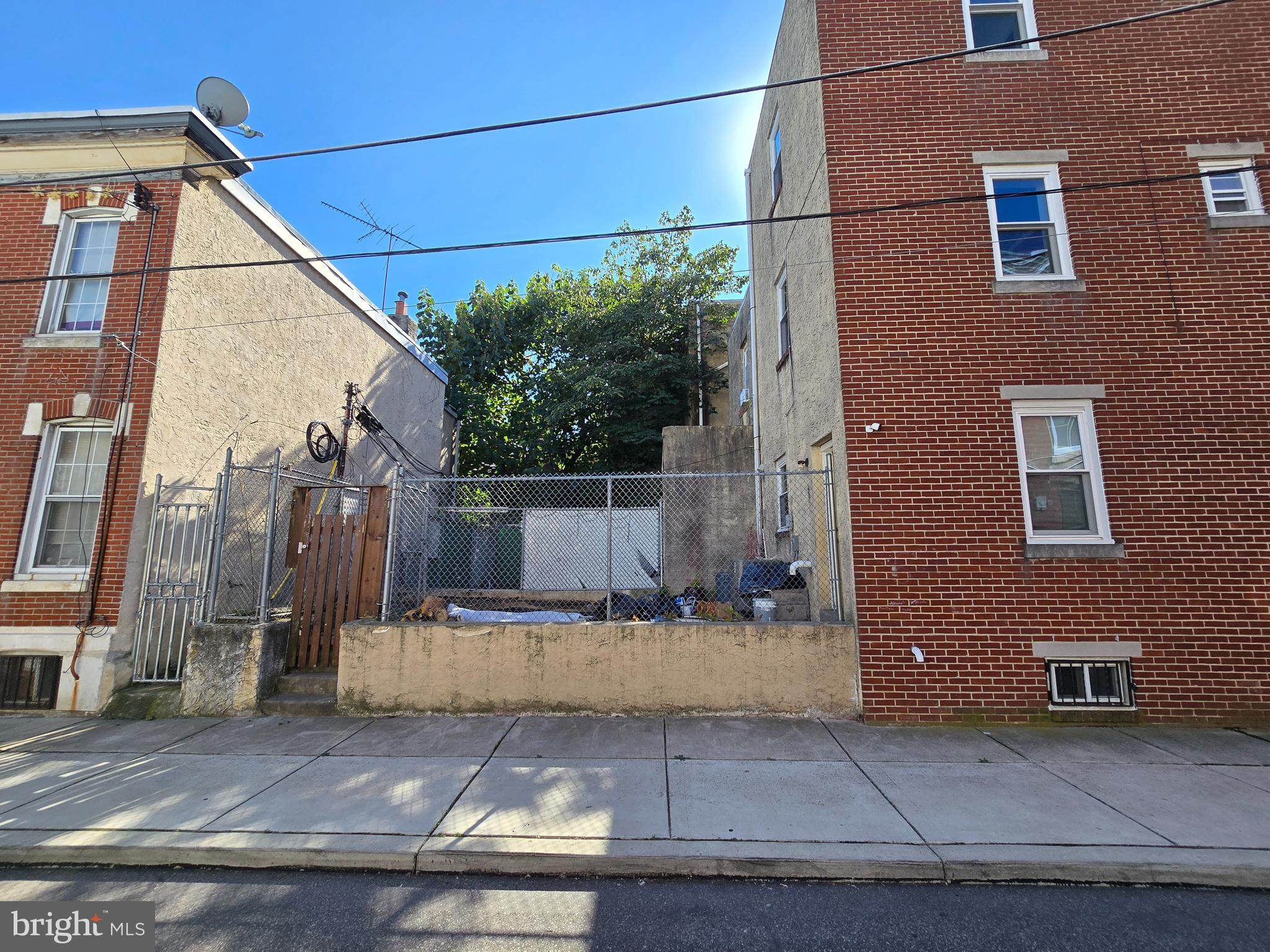 EAST PASSYUNK CROSSING - Residential Lease