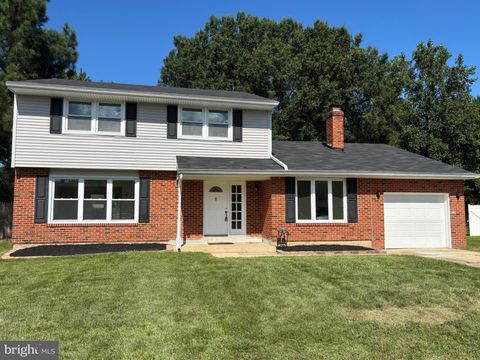Photo of 46 Upland Court, NEWARK, DE 19713 (MLS # DENC2088000)