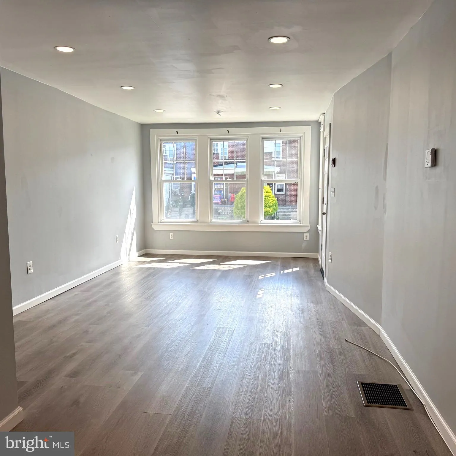 Philadelphia, Pennsylvania 19120, United States, 1 Bedroom Bedrooms, ,1 BathroomBathrooms,Residential,Active,175317