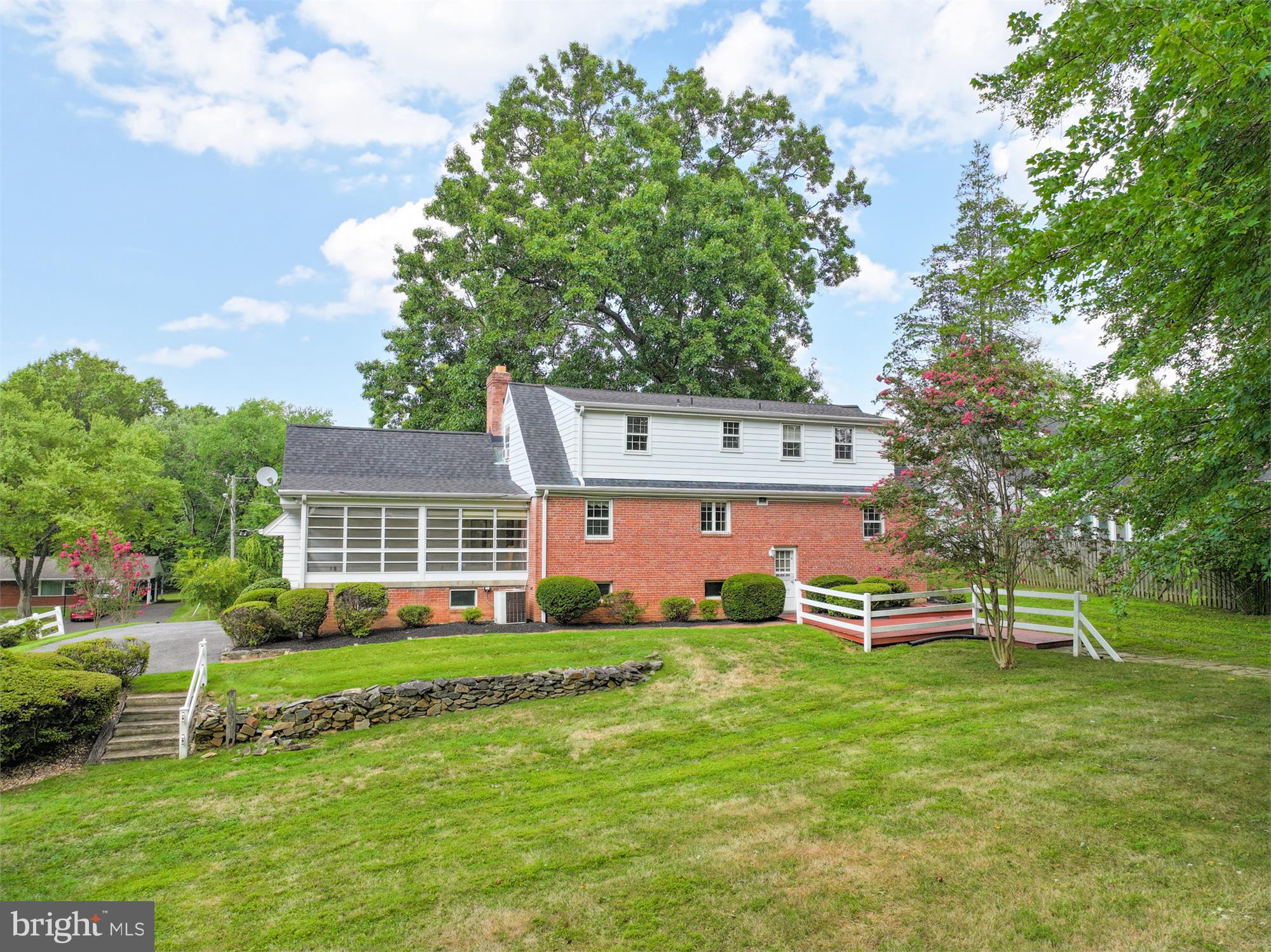 FAIRLAND GARDENS - Residential