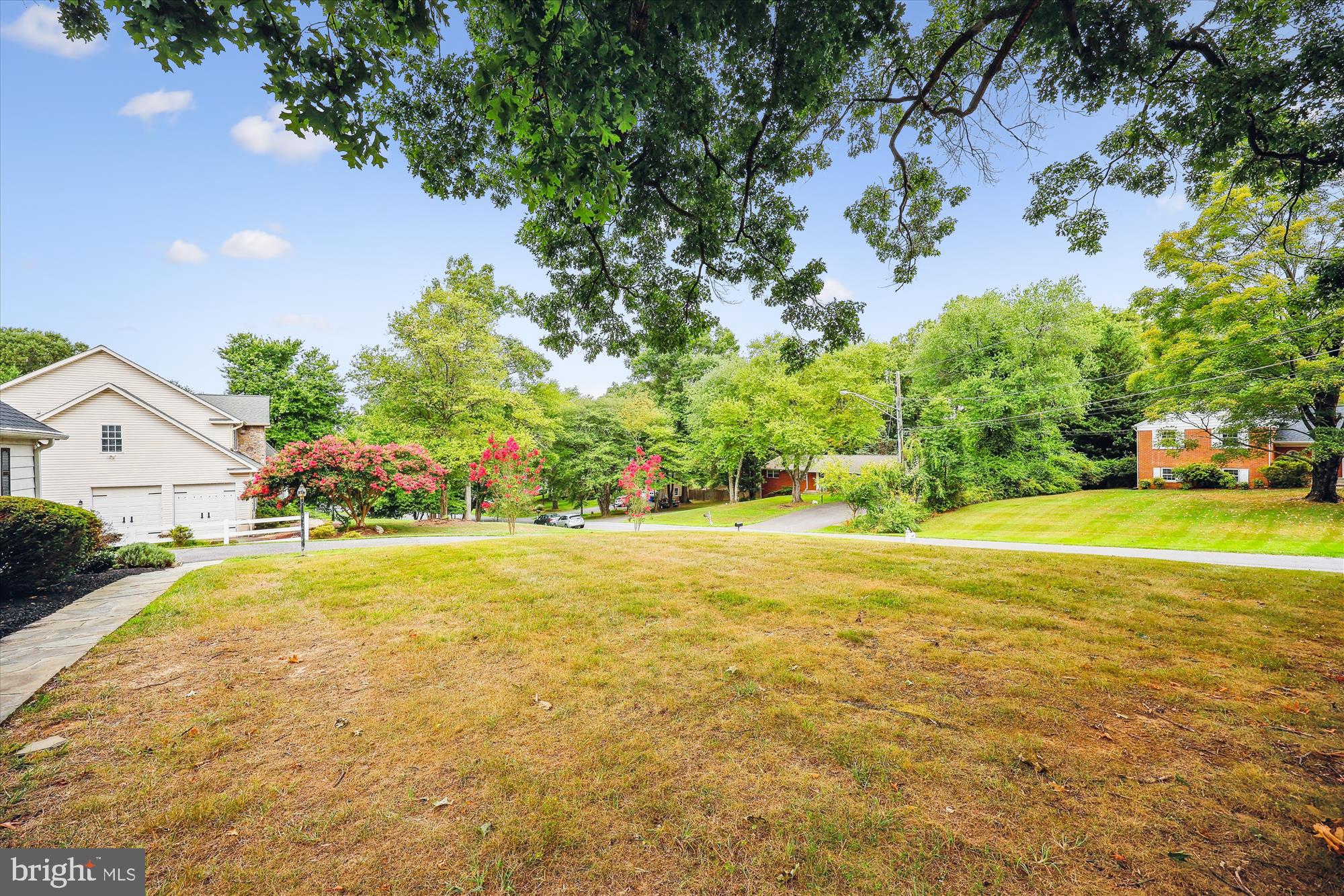 FAIRLAND GARDENS - Residential