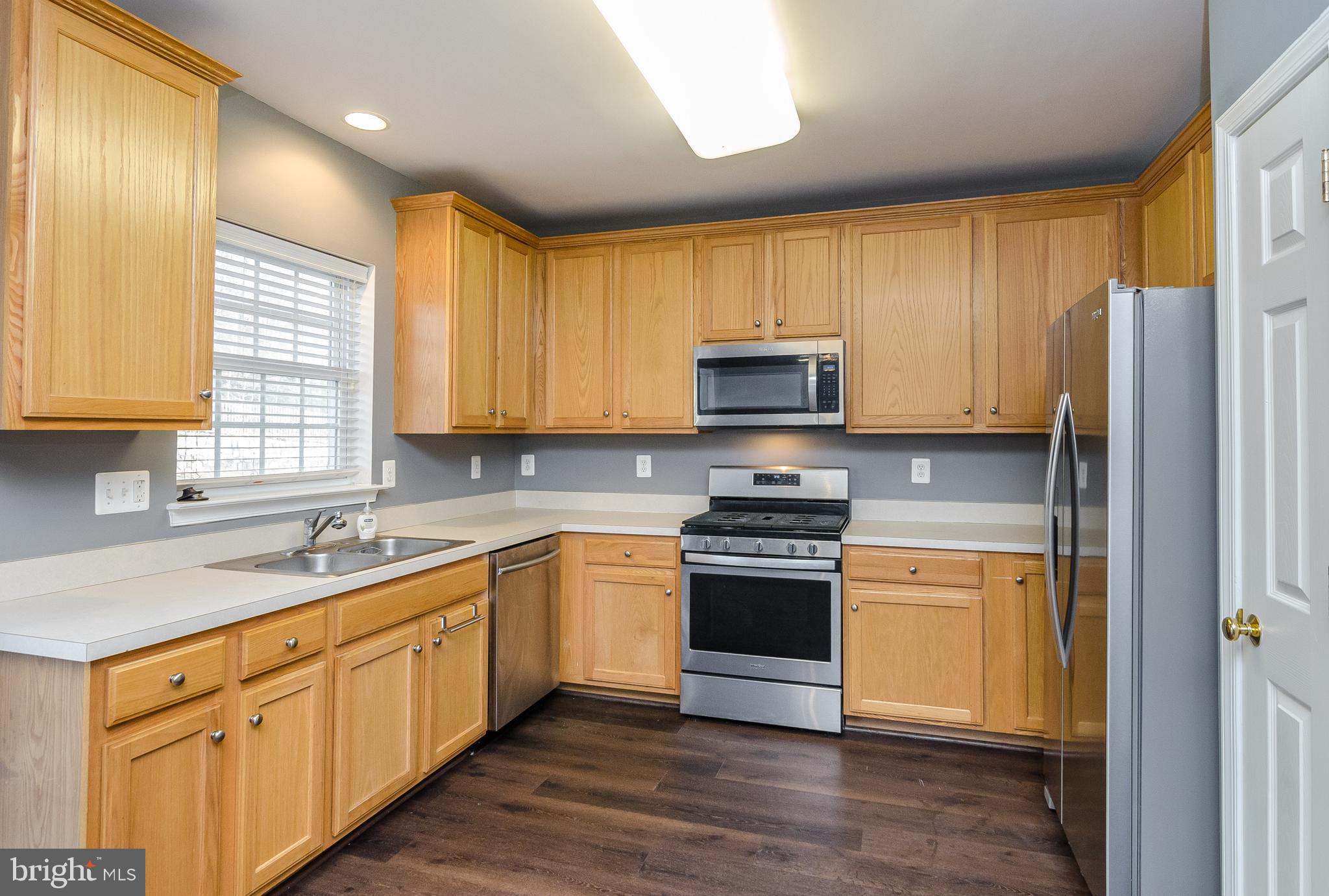 AZALEA WOODS - Residential Lease