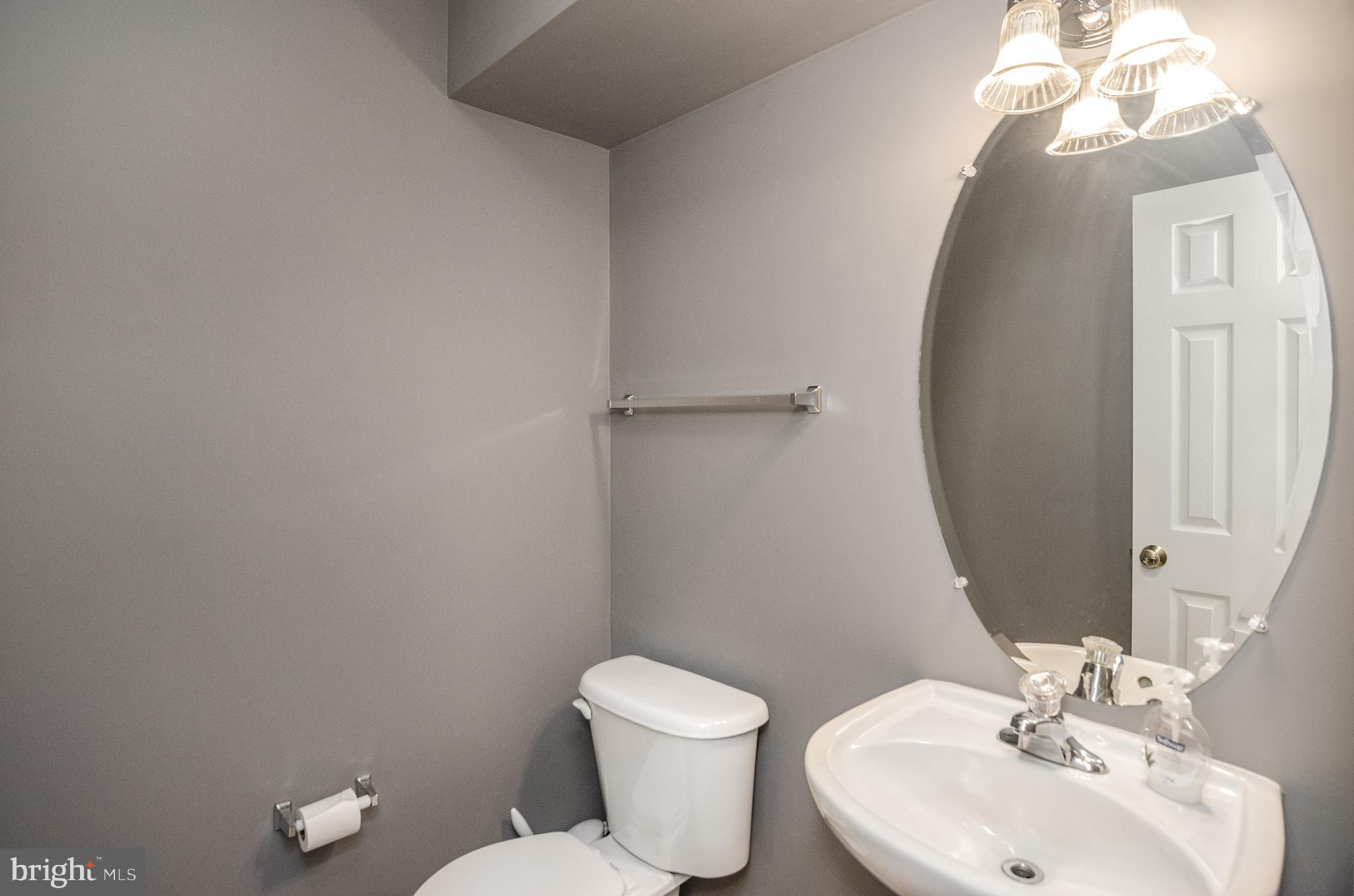 AZALEA WOODS - Residential Lease