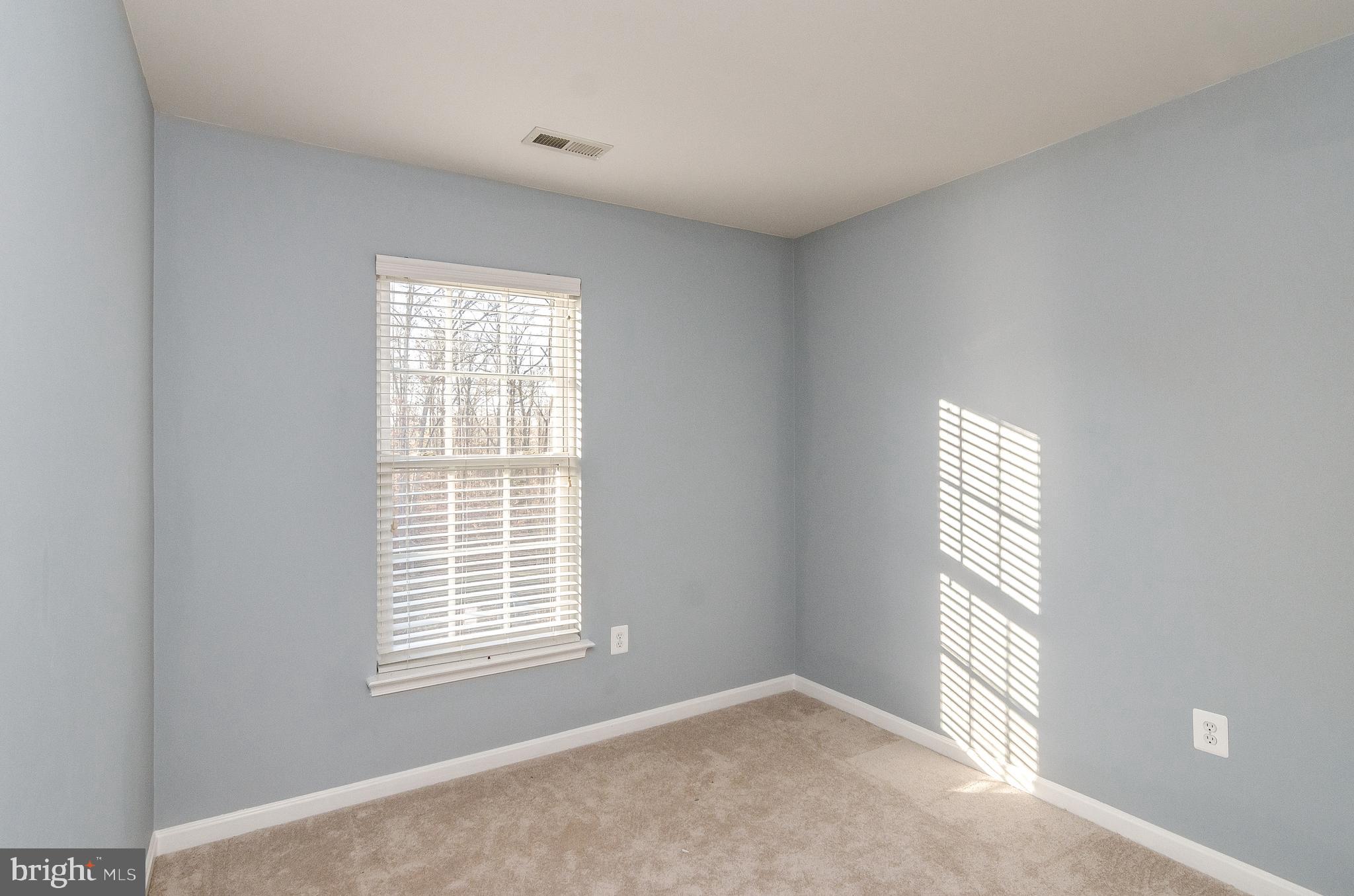 AZALEA WOODS - Residential Lease