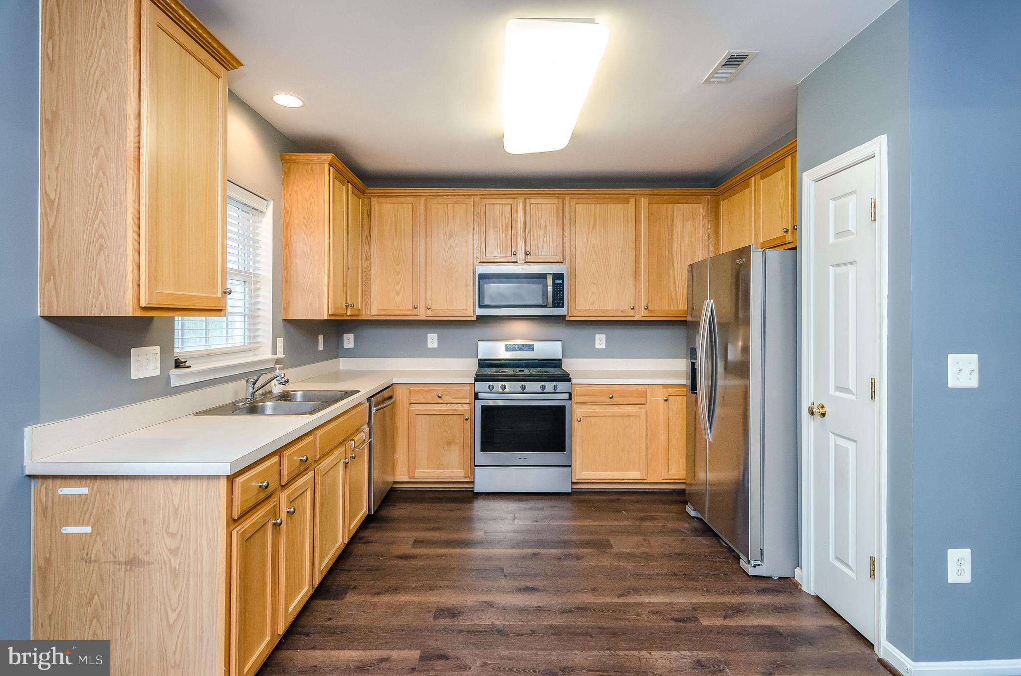 AZALEA WOODS - Residential Lease