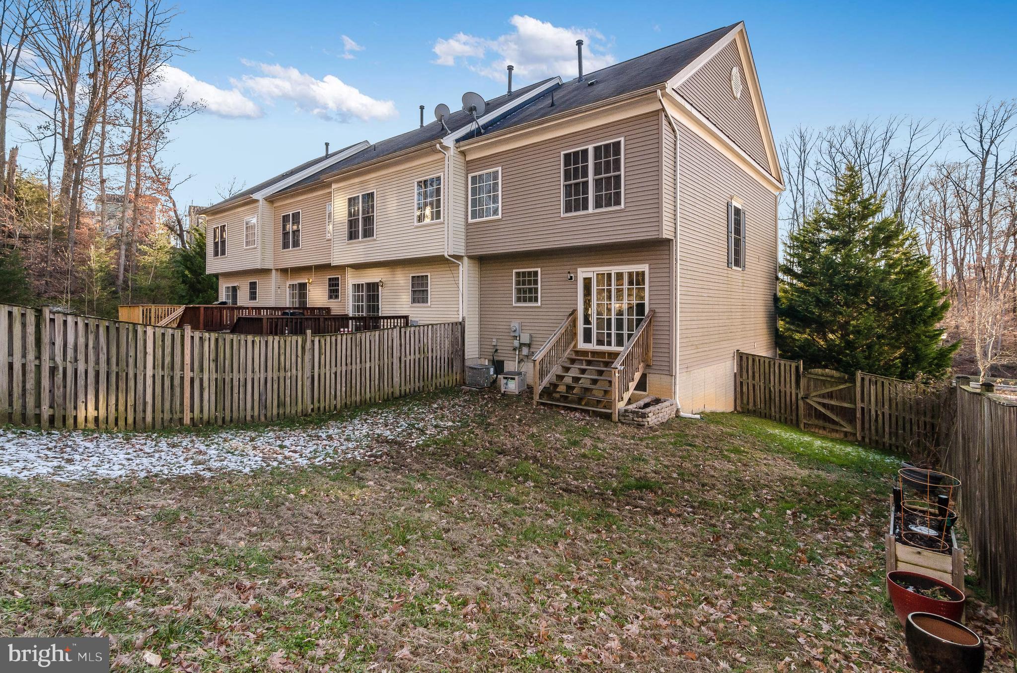 AZALEA WOODS - Residential Lease