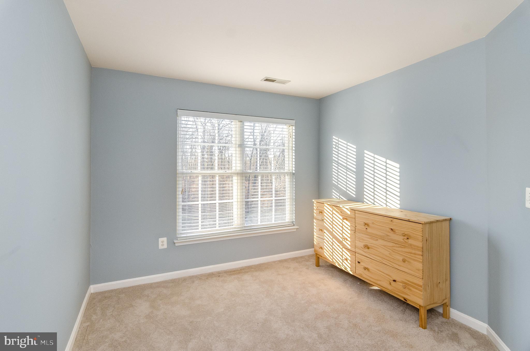 AZALEA WOODS - Residential Lease