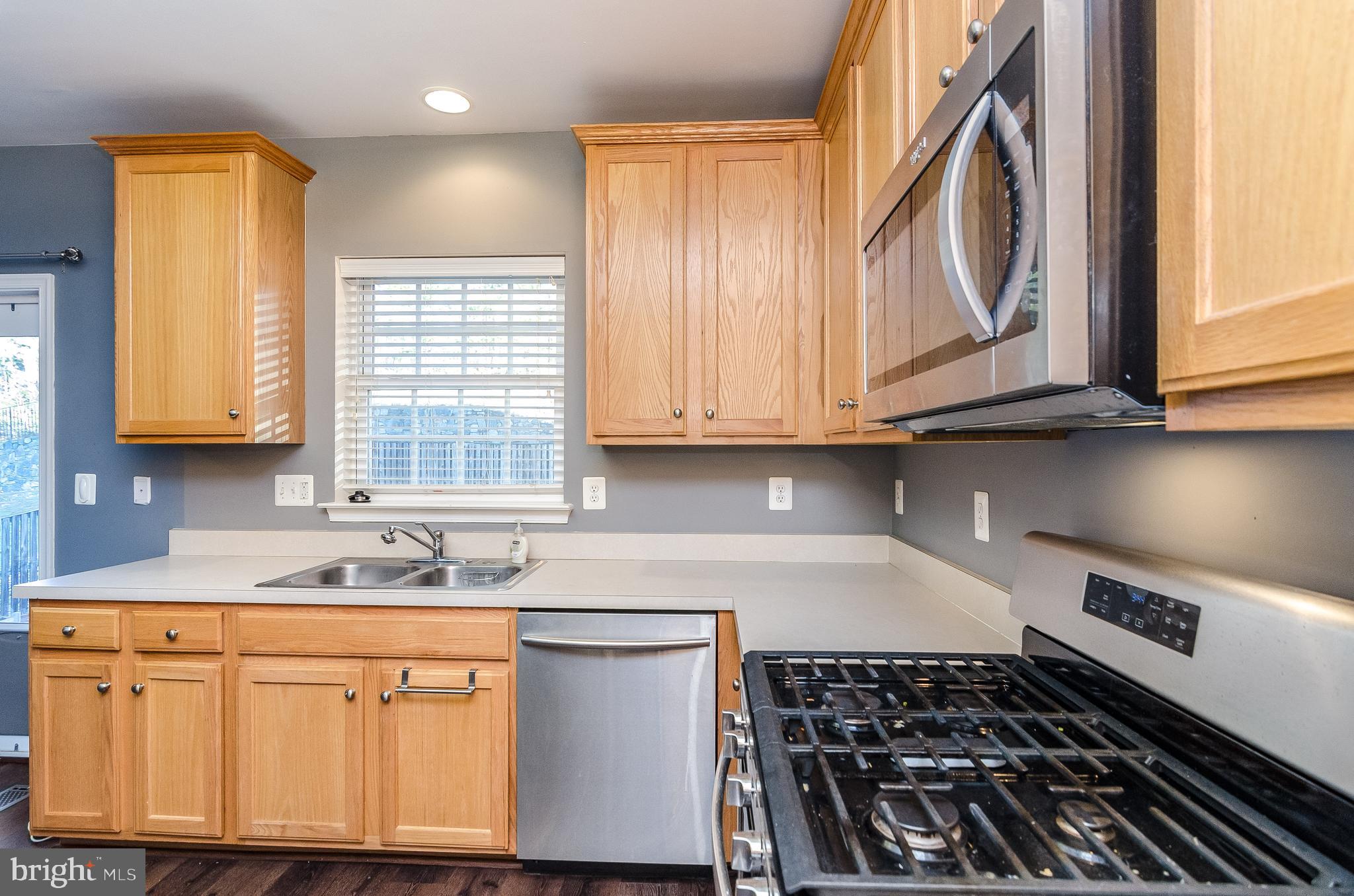 AZALEA WOODS - Residential Lease