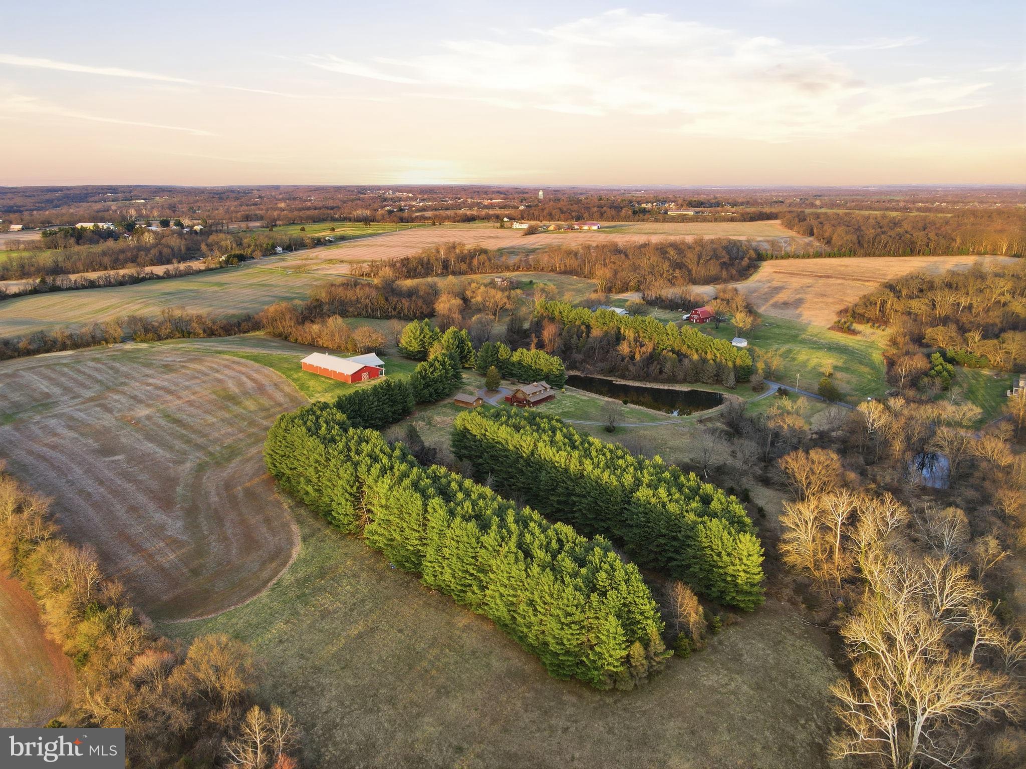 POOLESVILLE OUTSIDE - Farm