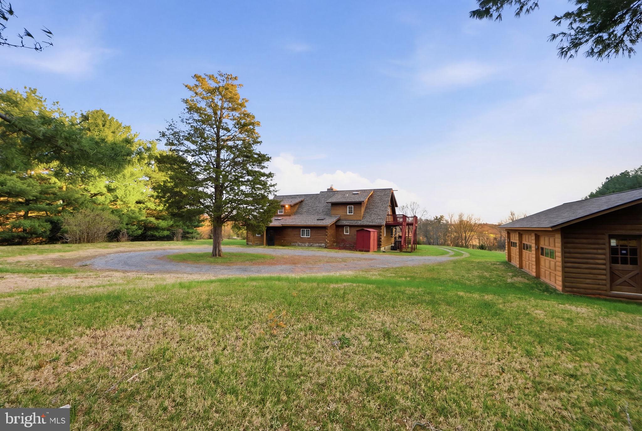 POOLESVILLE OUTSIDE - Farm