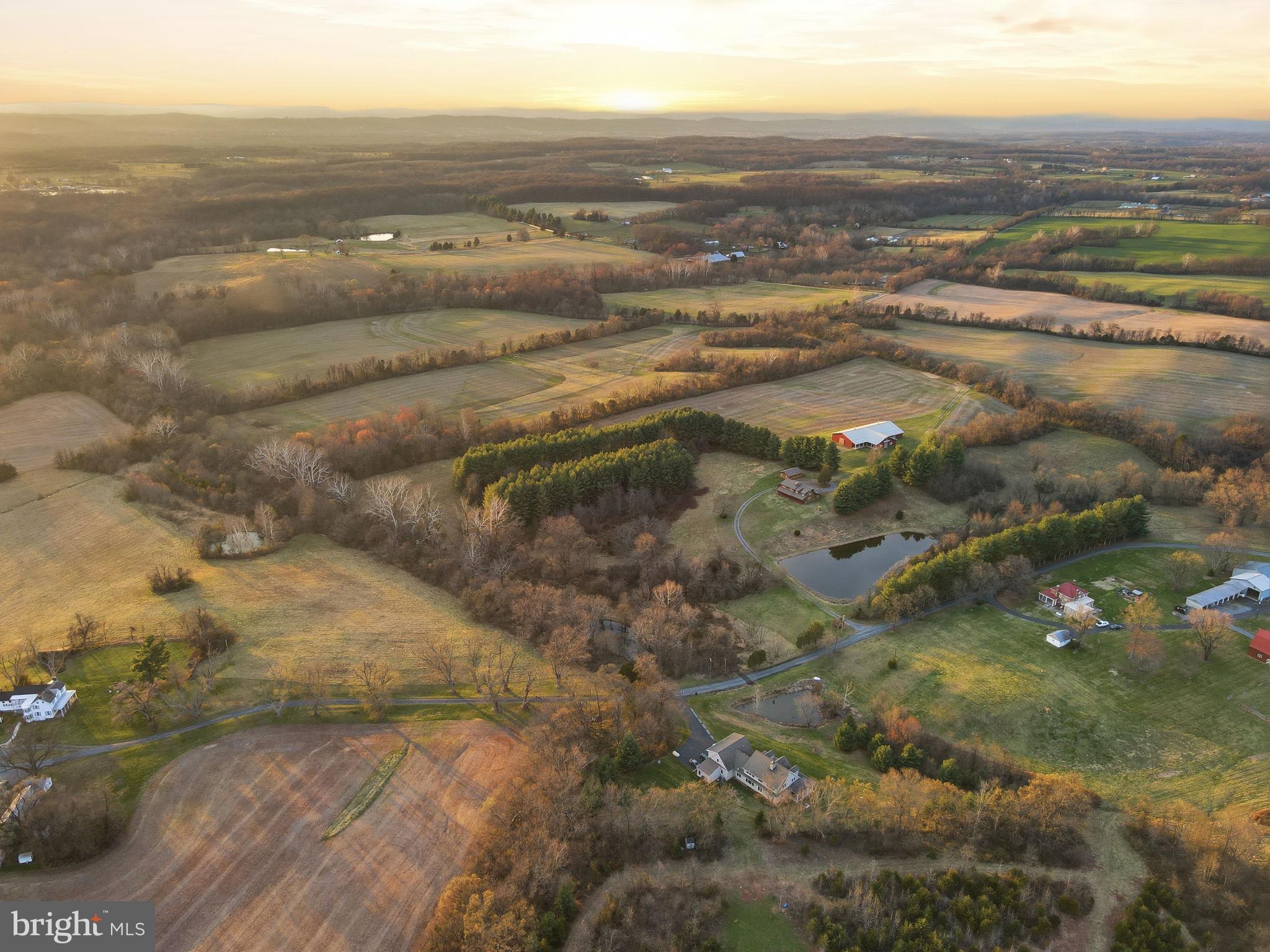 POOLESVILLE OUTSIDE - Farm