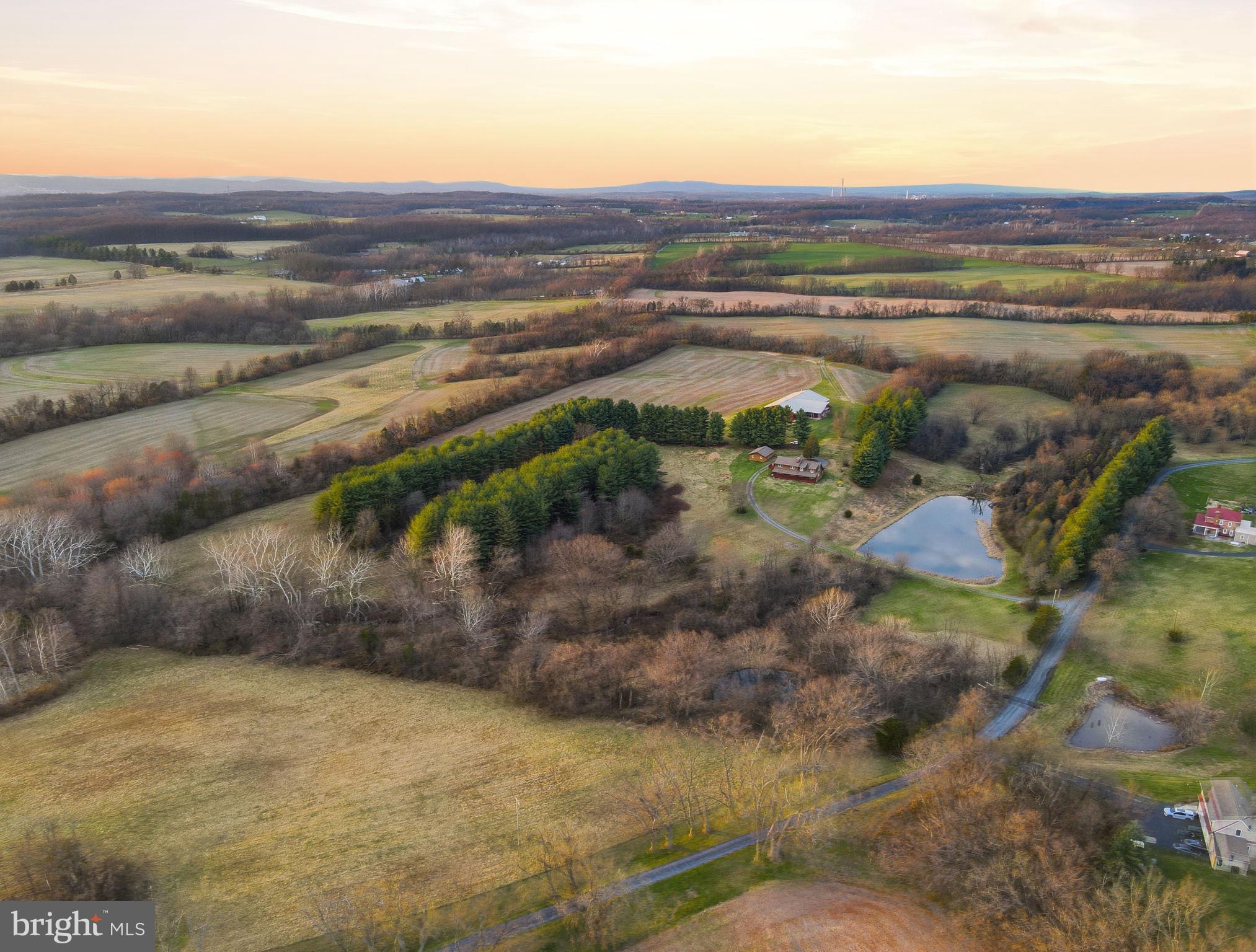 POOLESVILLE OUTSIDE - Farm