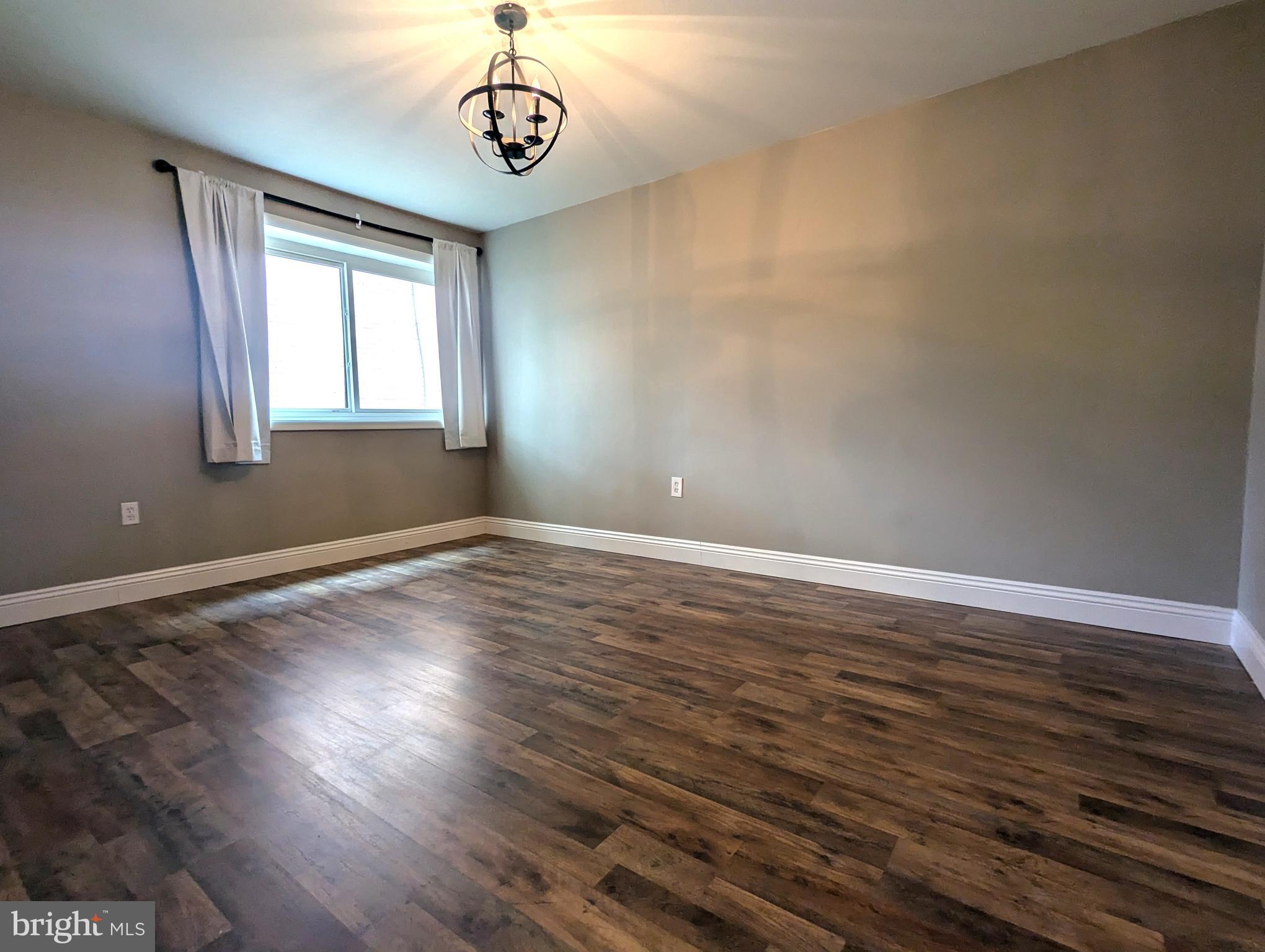 BOLLING BROOK - Residential