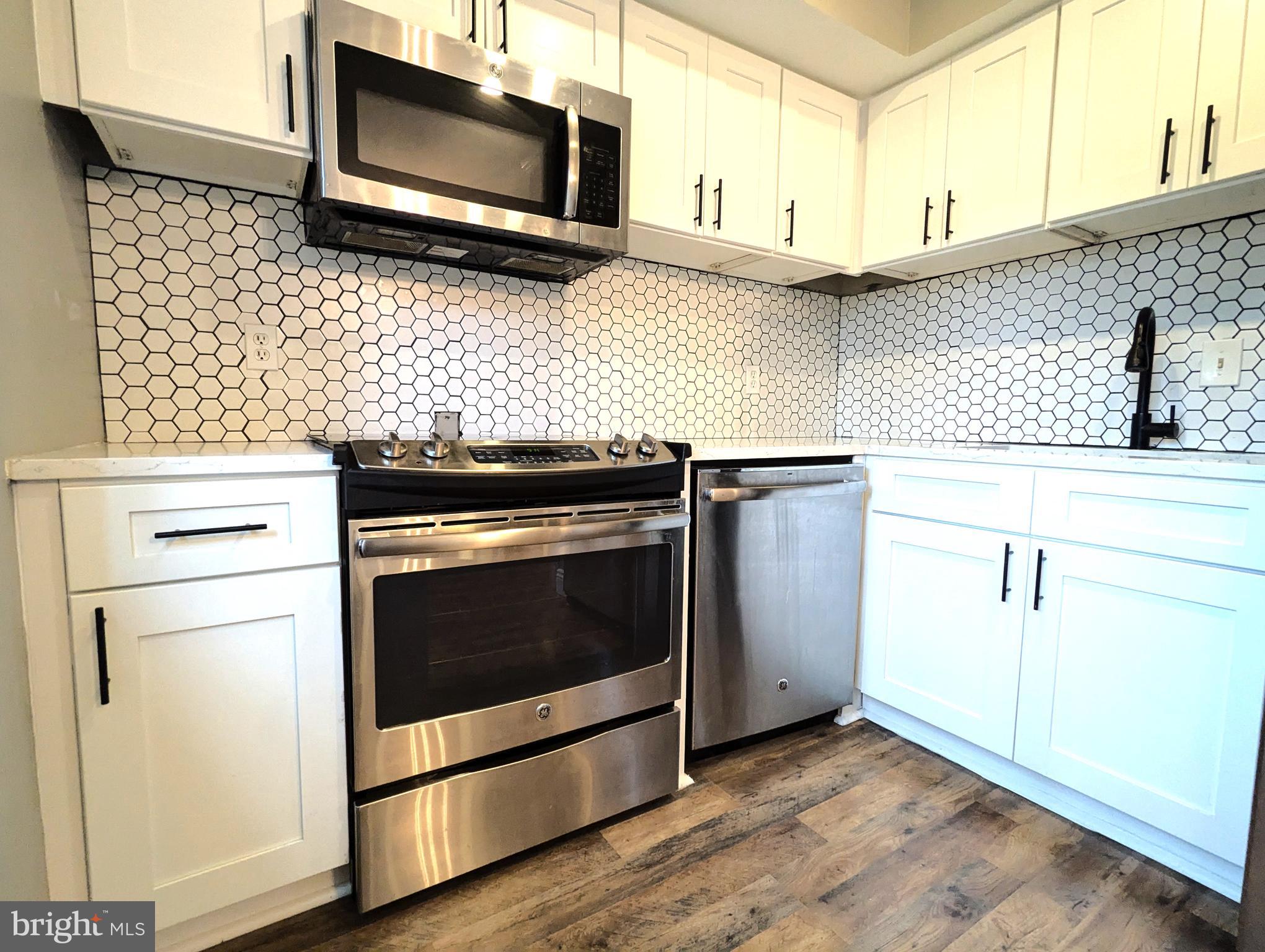 BOLLING BROOK - Residential