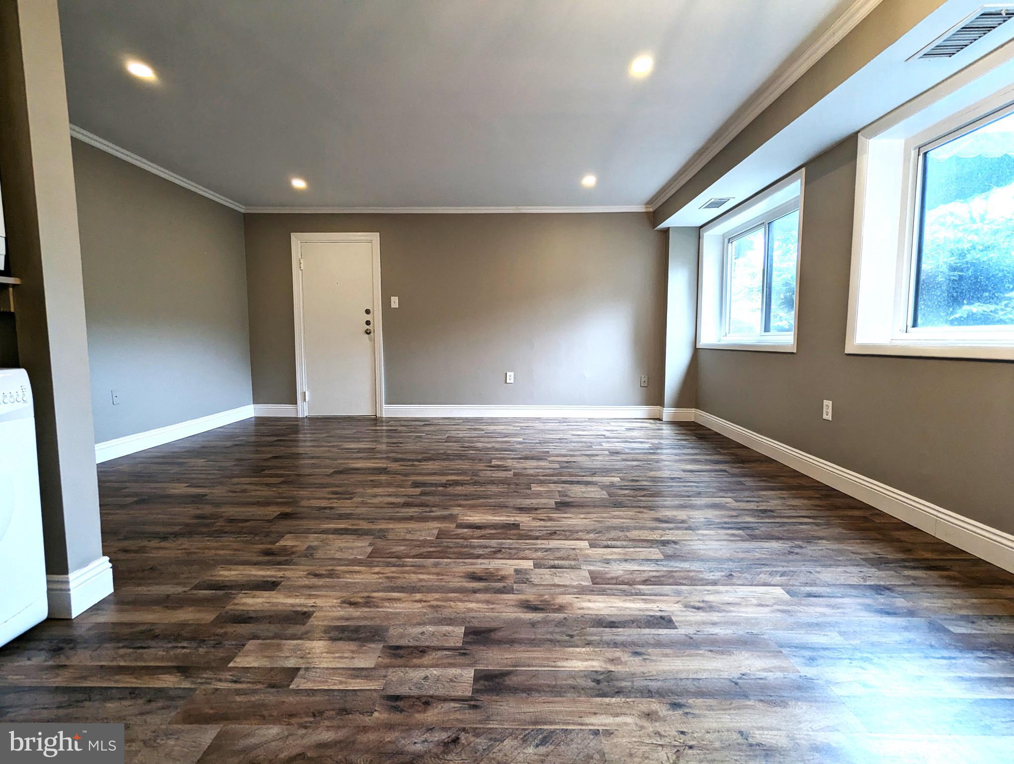 BOLLING BROOK - Residential