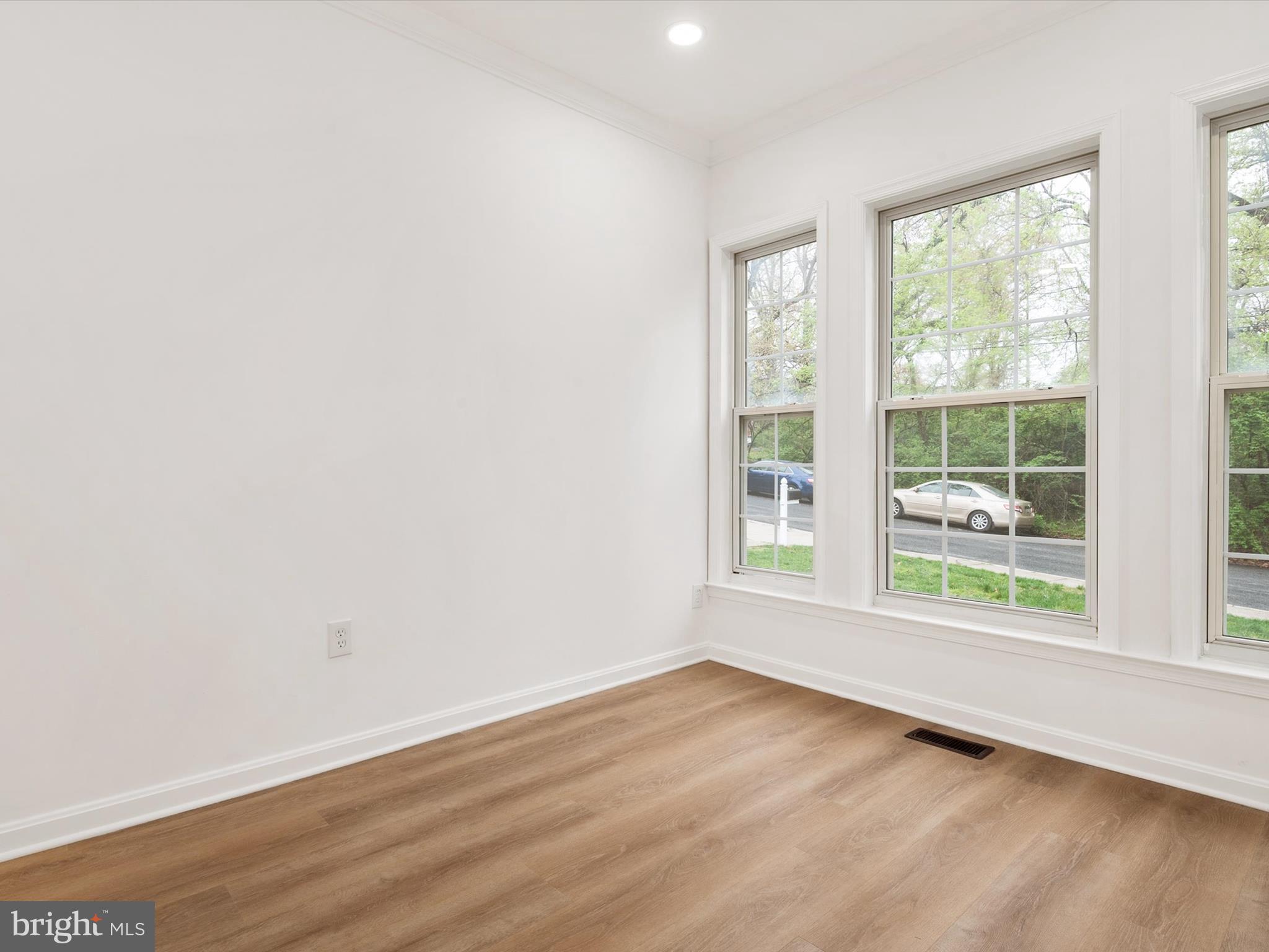 KENSINGTON VIEW - Residential