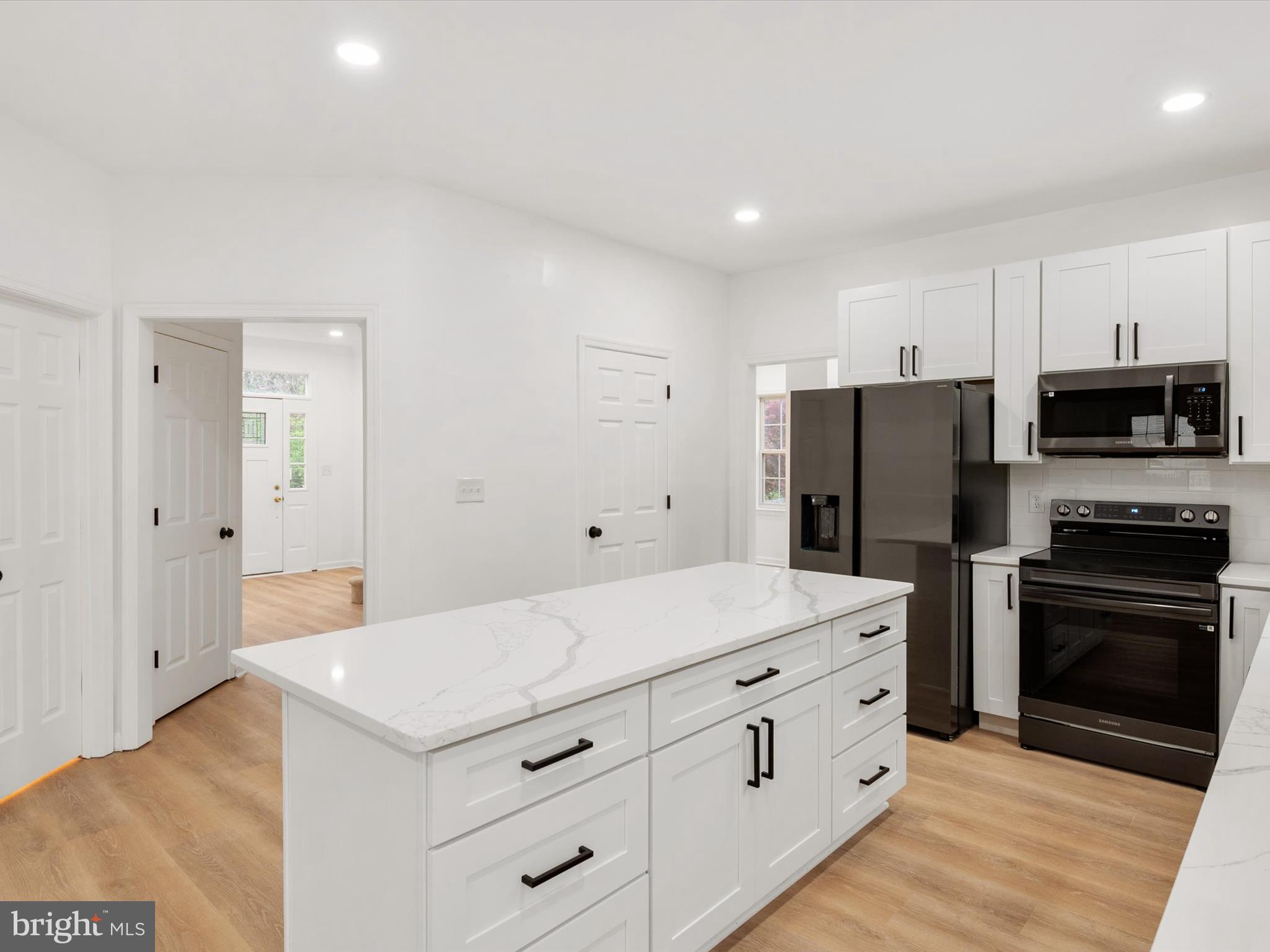 KENSINGTON VIEW - Residential