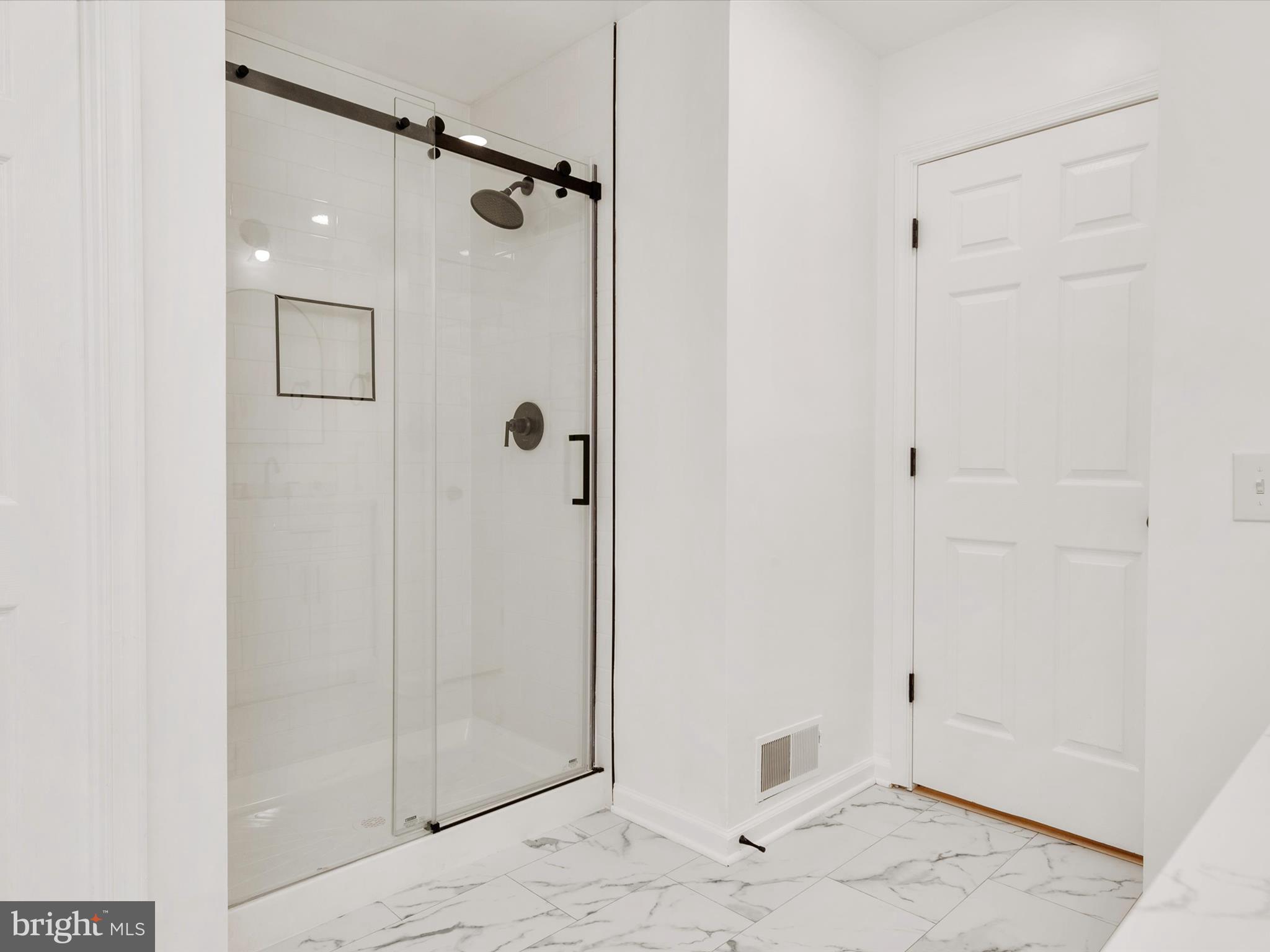 KENSINGTON VIEW - Residential