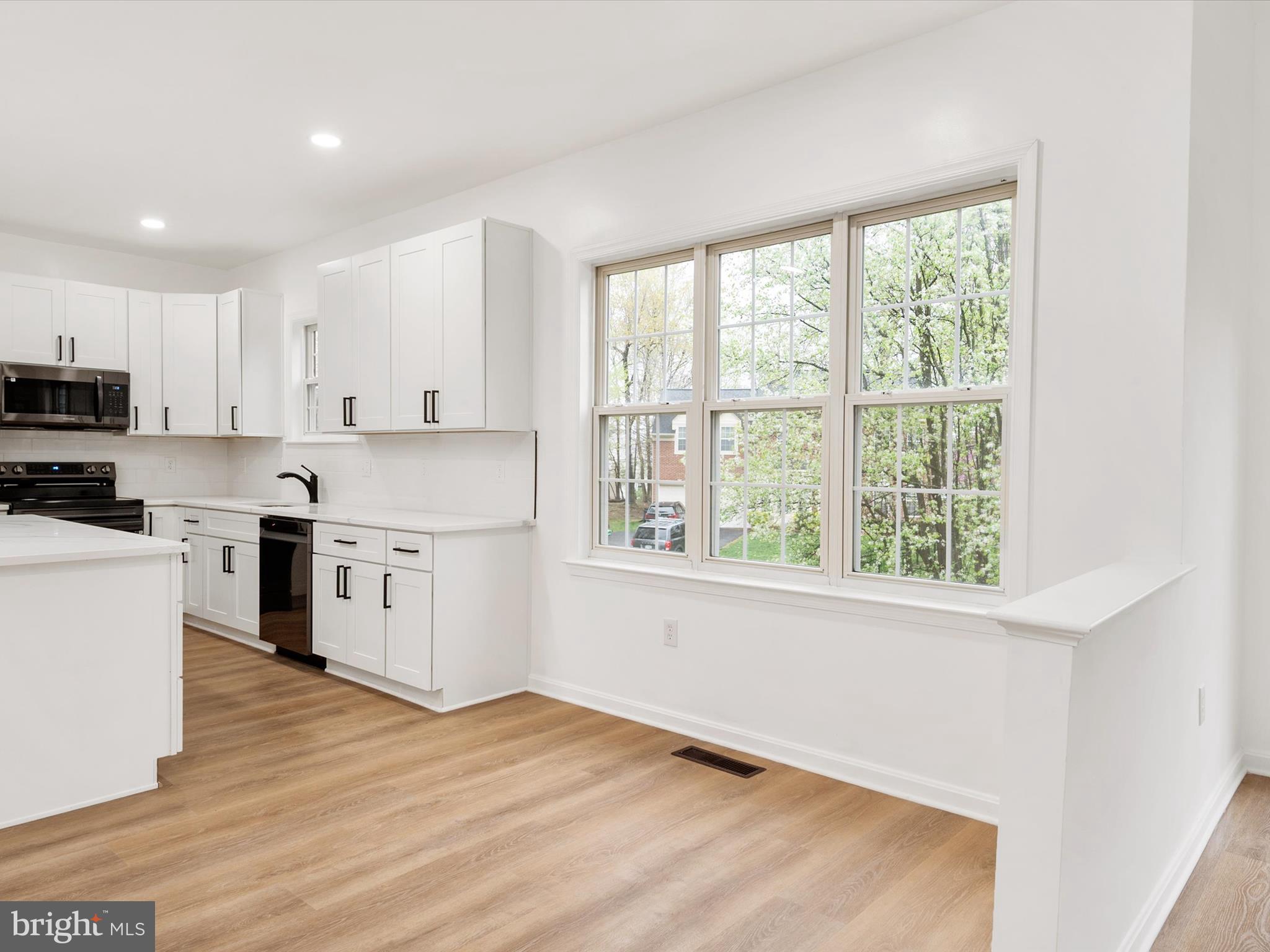 KENSINGTON VIEW - Residential