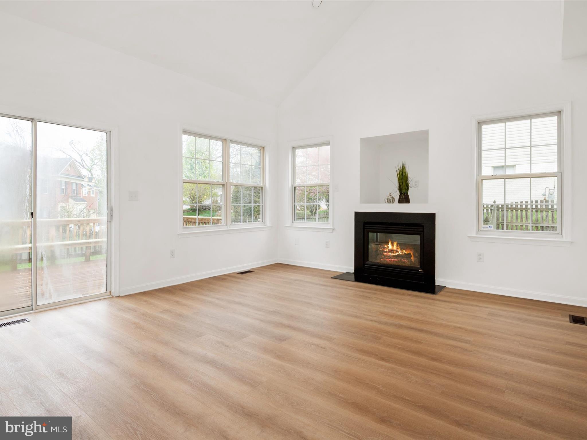 KENSINGTON VIEW - Residential