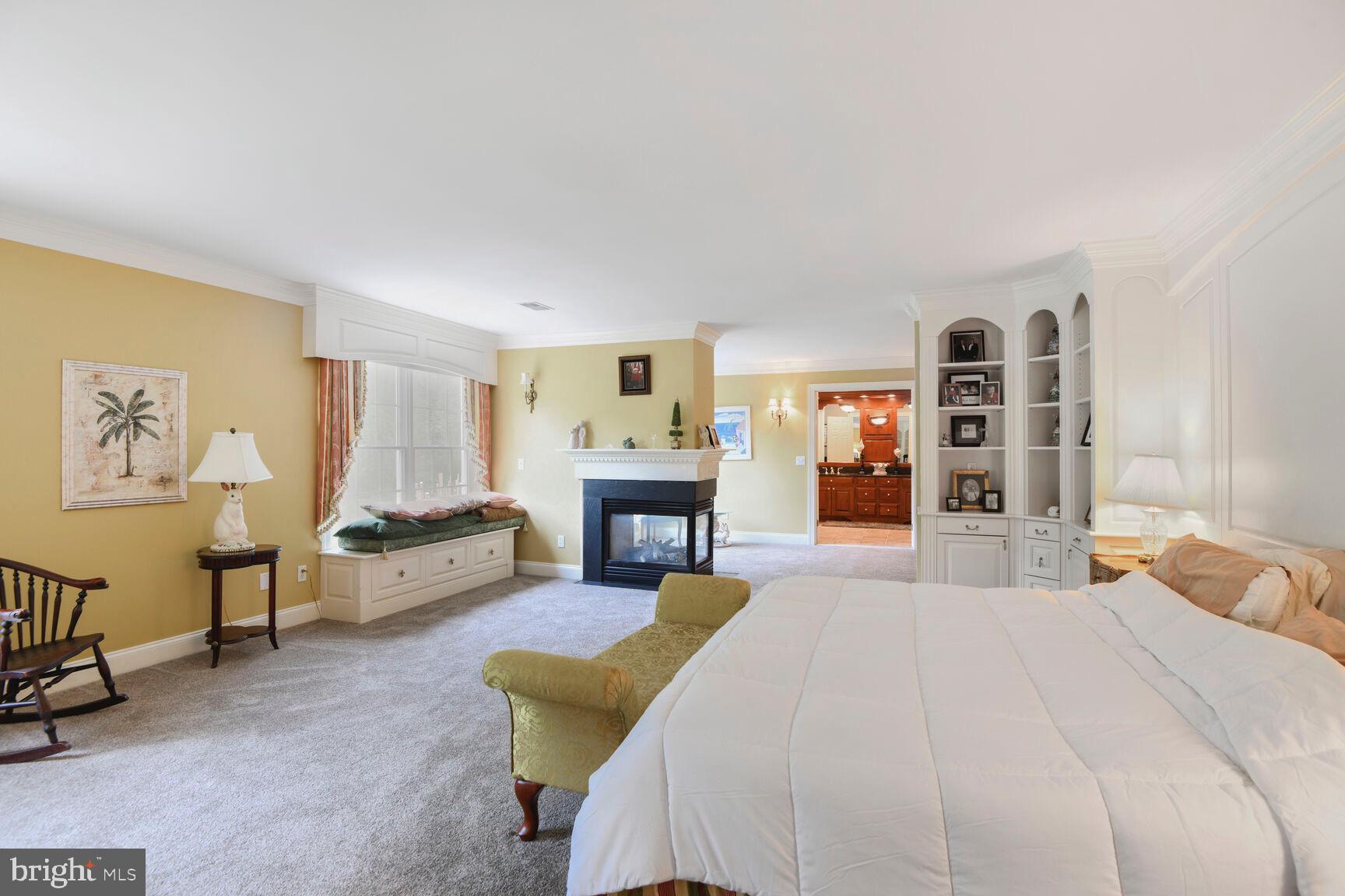 SOUTH RIVER COLONY - Residential