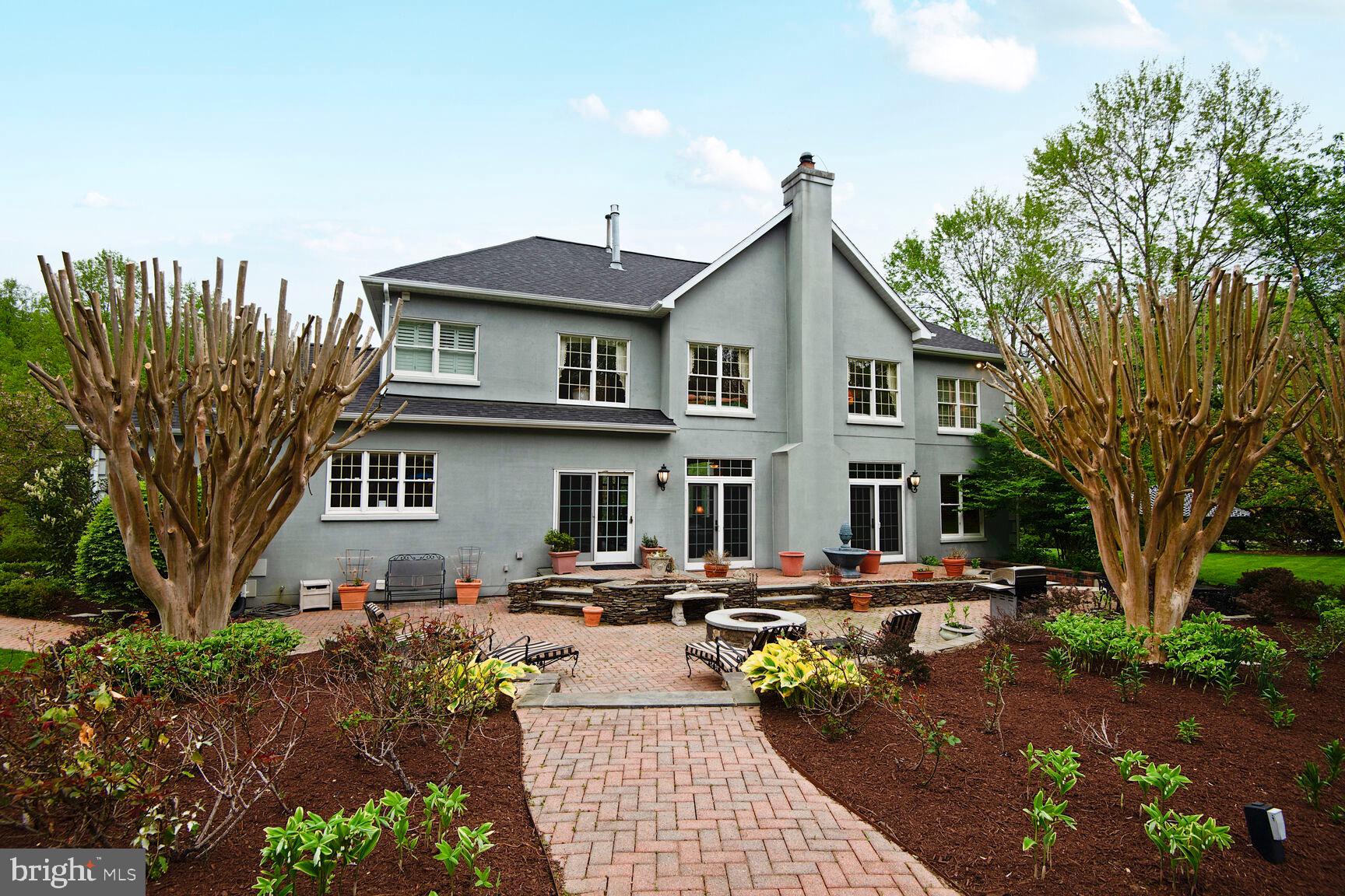 SOUTH RIVER COLONY - Residential