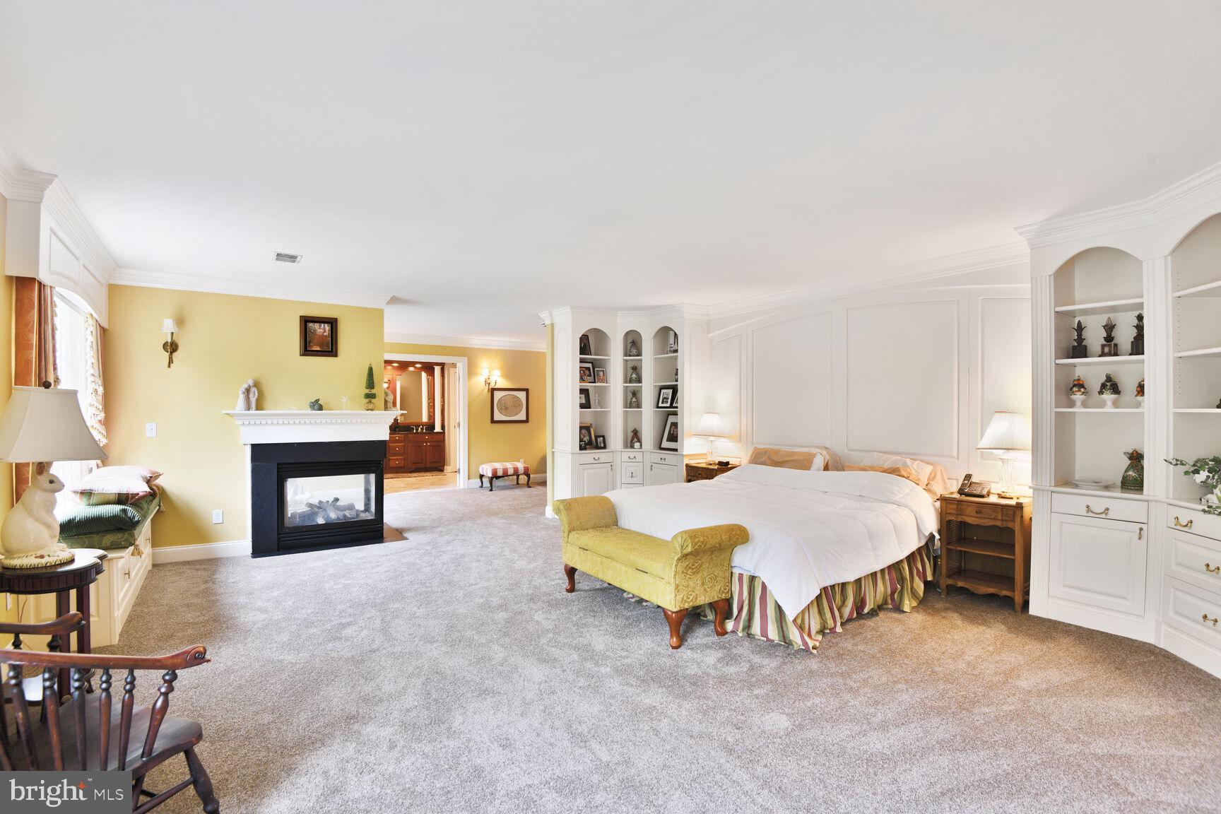 SOUTH RIVER COLONY - Residential