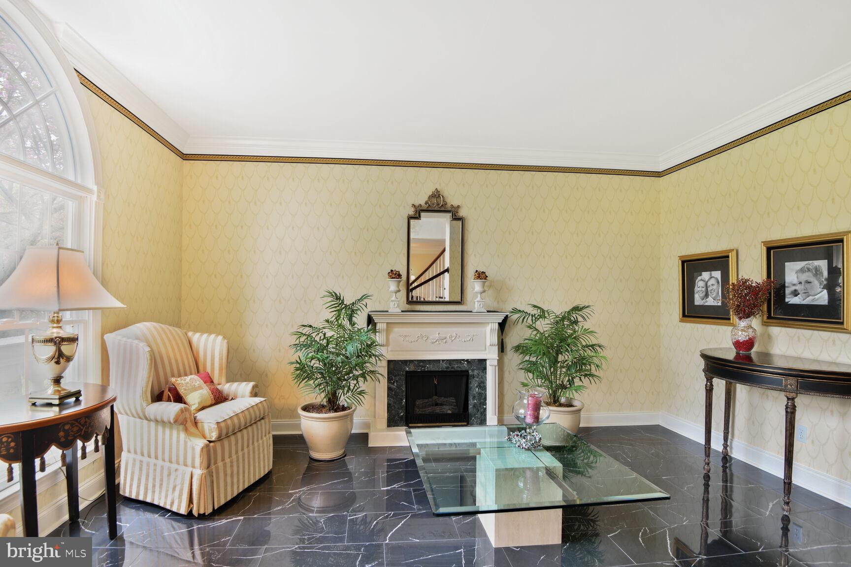 SOUTH RIVER COLONY - Residential