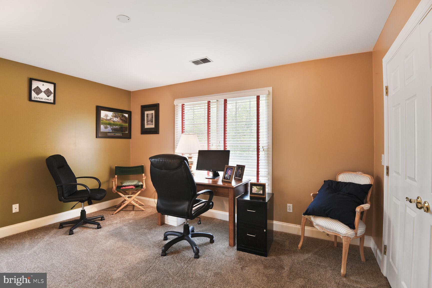 SOUTH RIVER COLONY - Residential