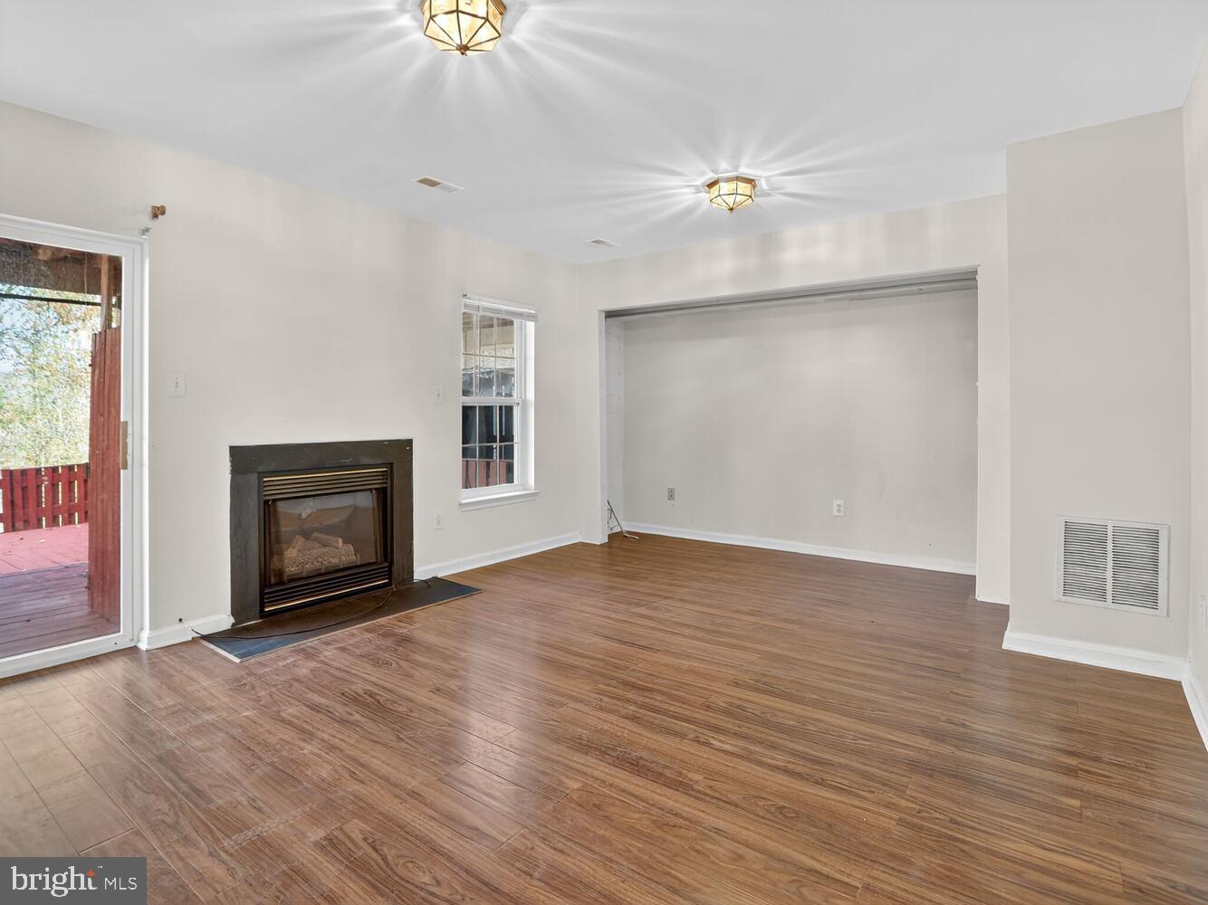 RIDGELEIGH - Residential Lease