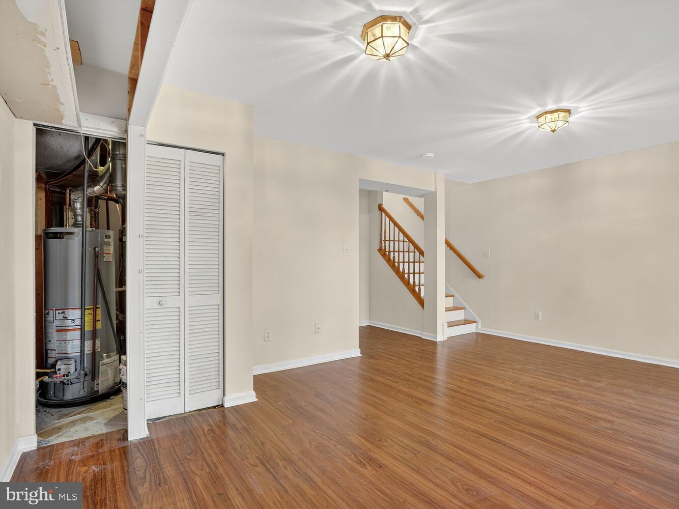 RIDGELEIGH - Residential Lease