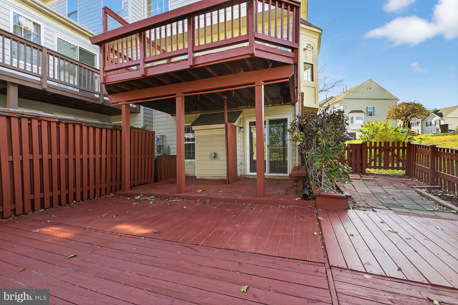 RIDGELEIGH - Residential Lease