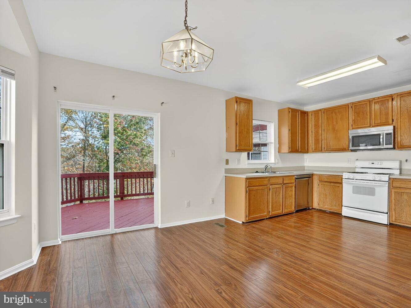 RIDGELEIGH - Residential Lease