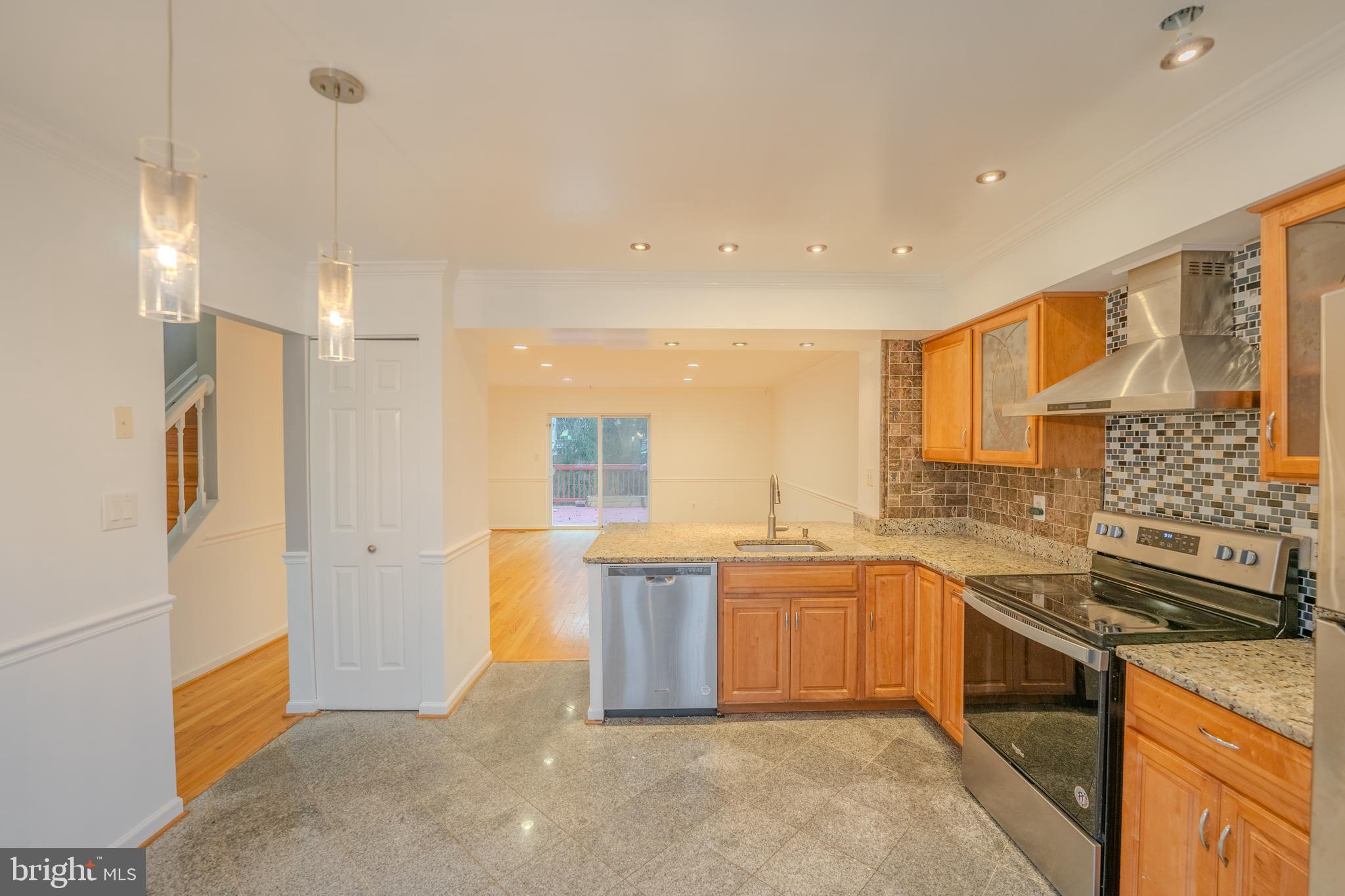 MONTGOMERY MEADOWS - Residential