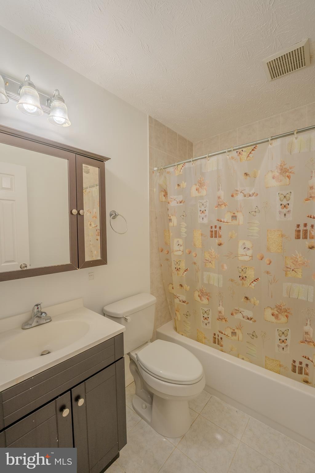 MONTGOMERY MEADOWS - Residential