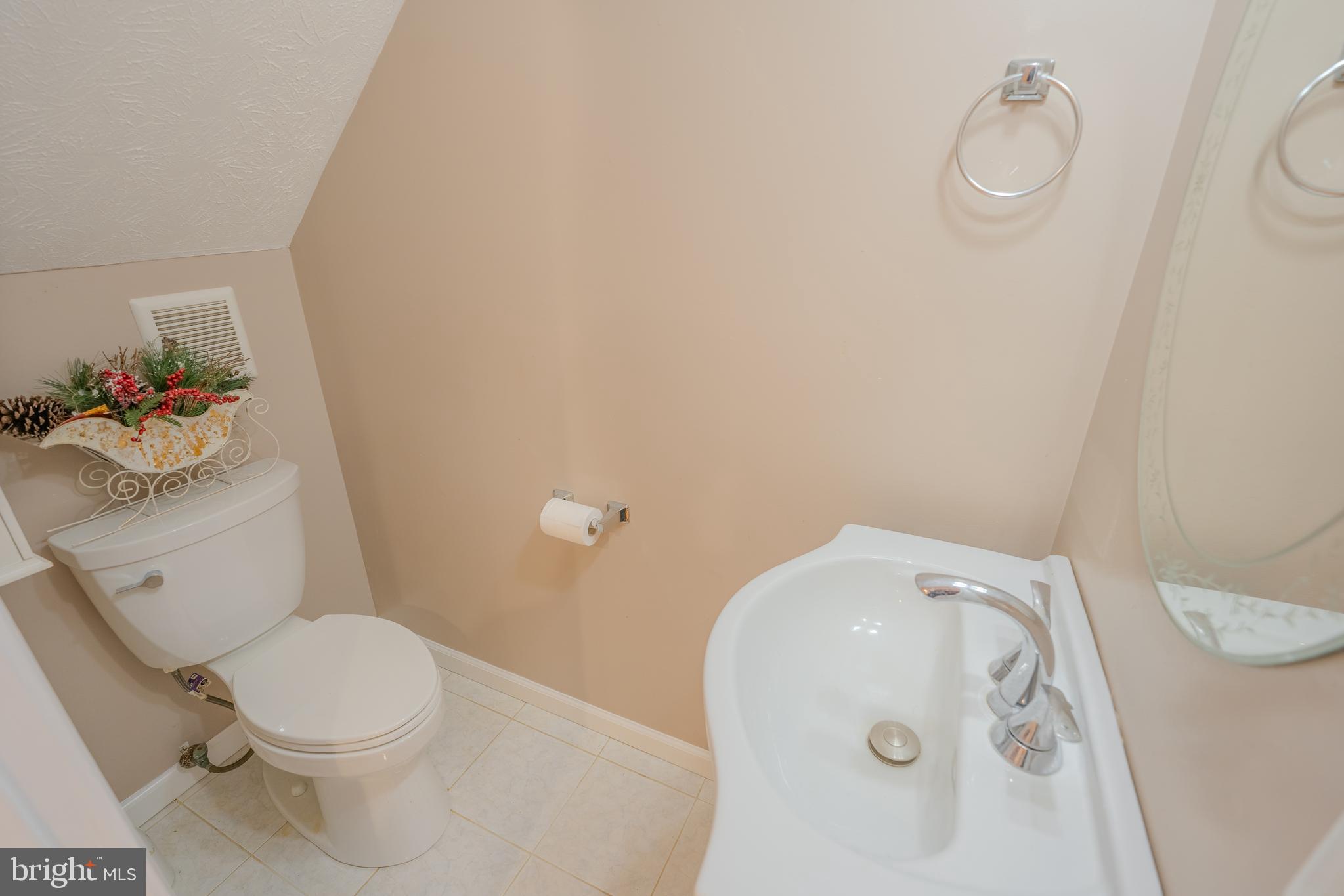 MONTGOMERY MEADOWS - Residential