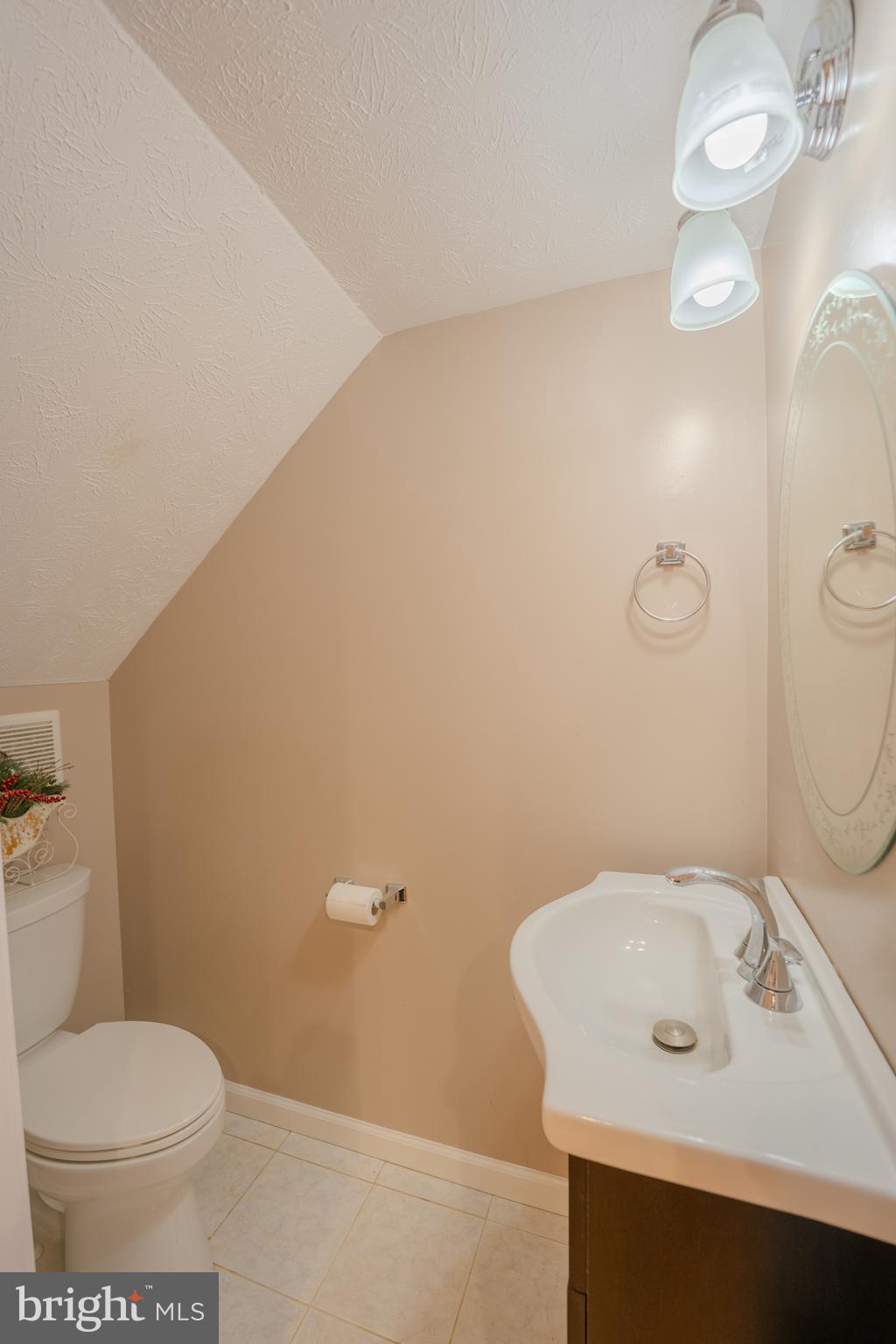 MONTGOMERY MEADOWS - Residential