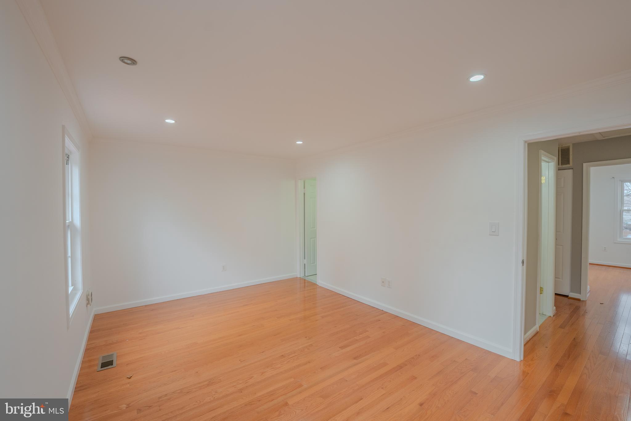 MONTGOMERY MEADOWS - Residential