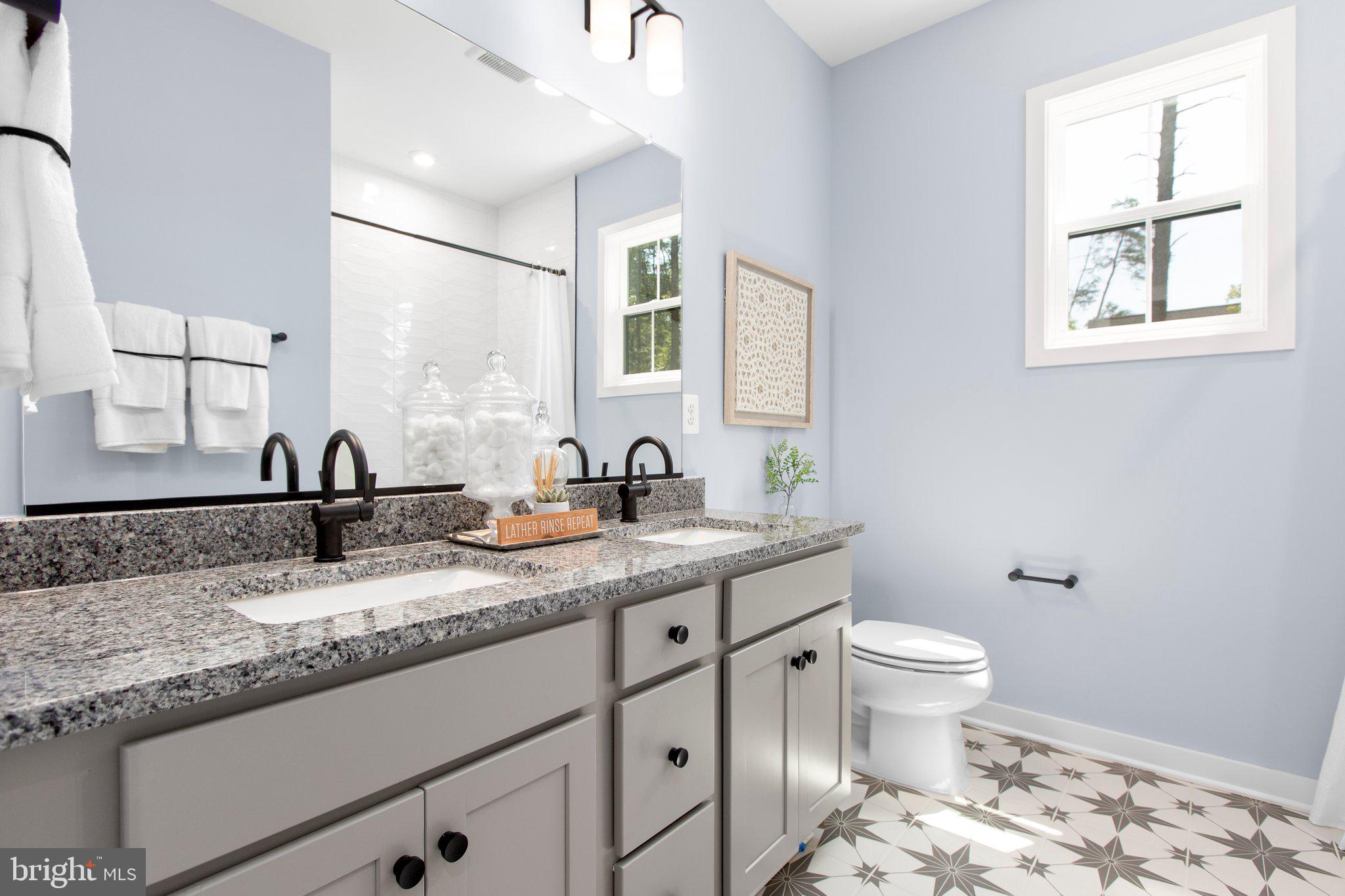 WHITEHALL - Residential