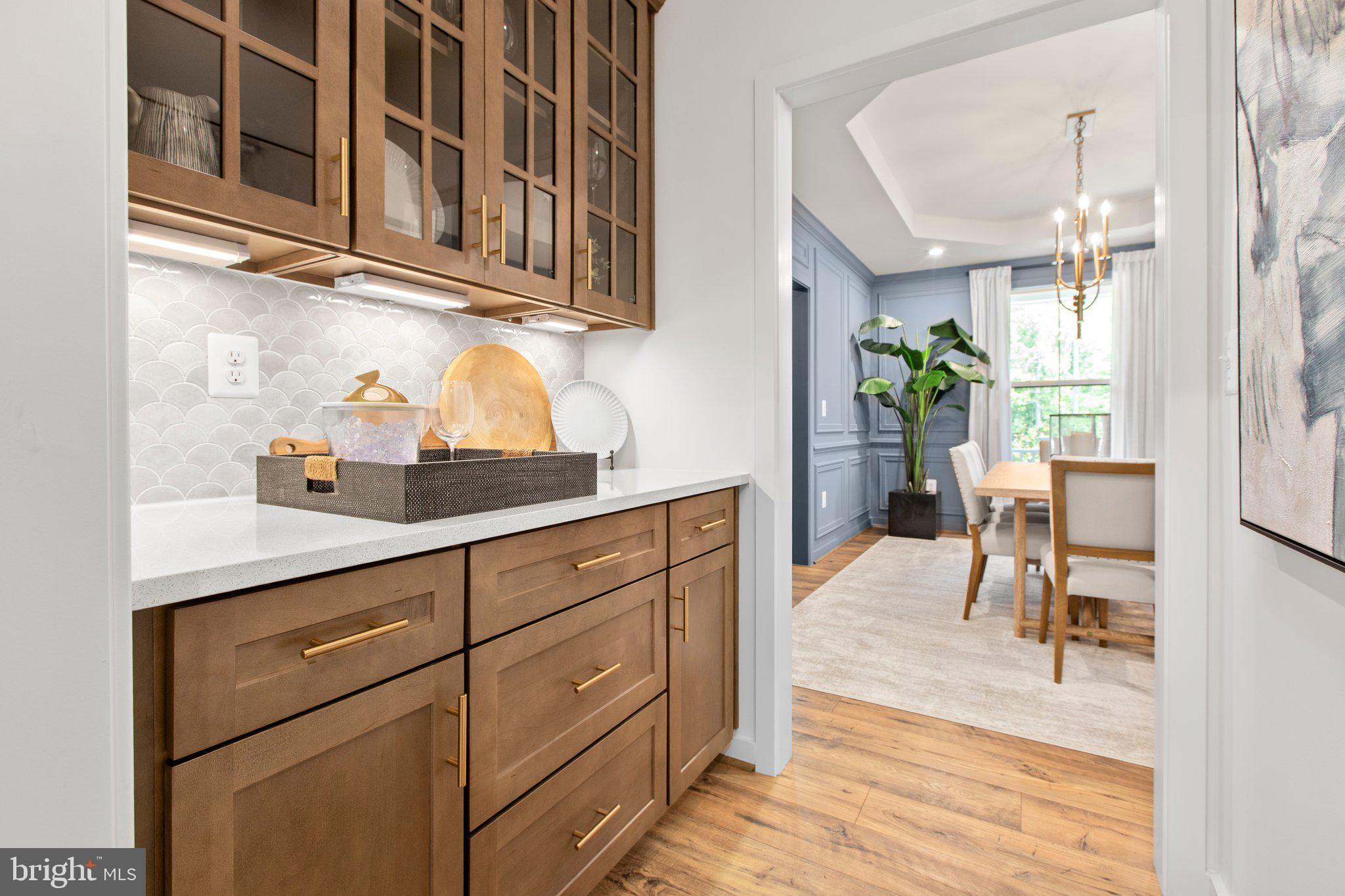 WHITEHALL - Residential