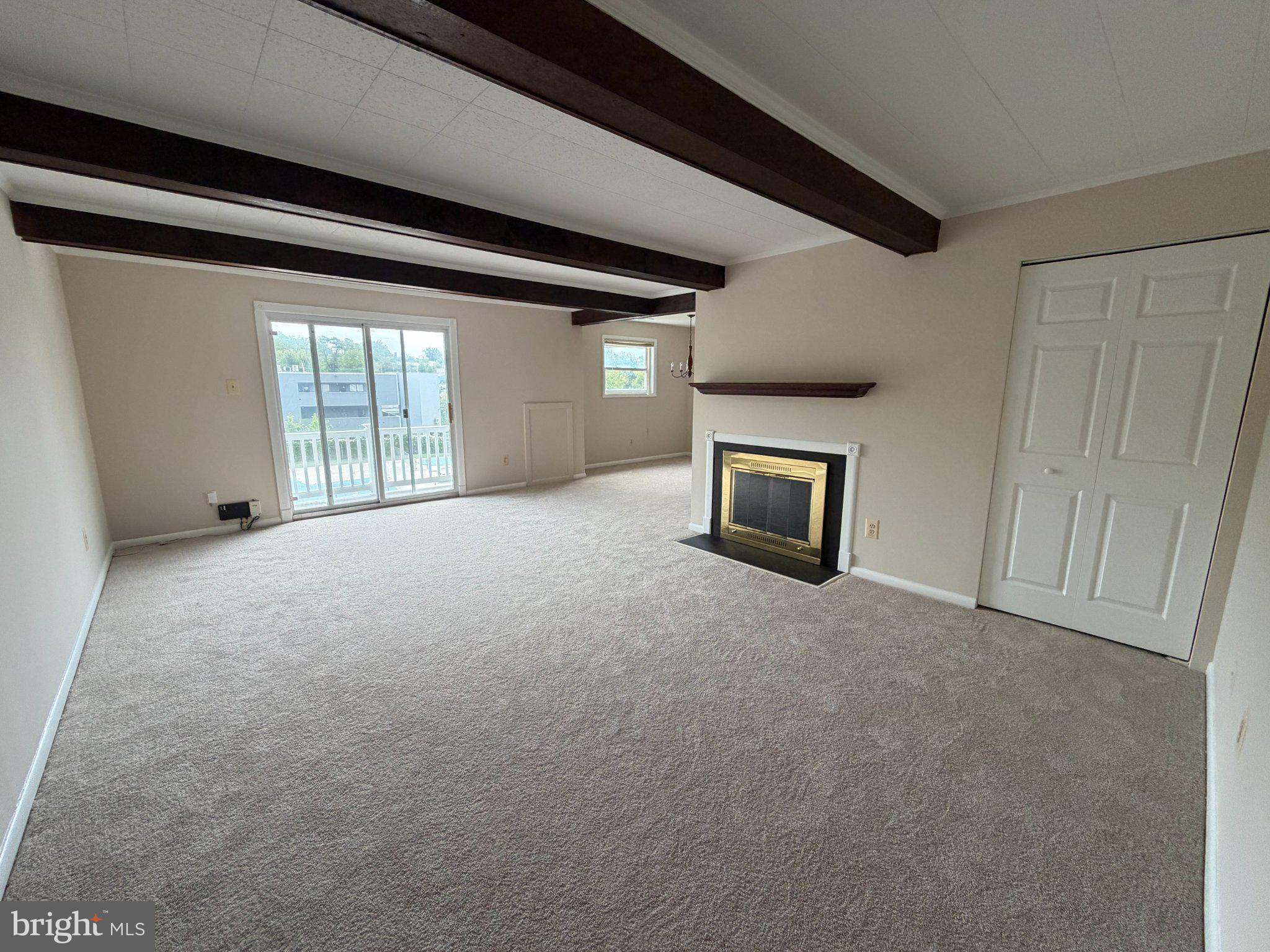 17 WARREN LODGE COURT 1C