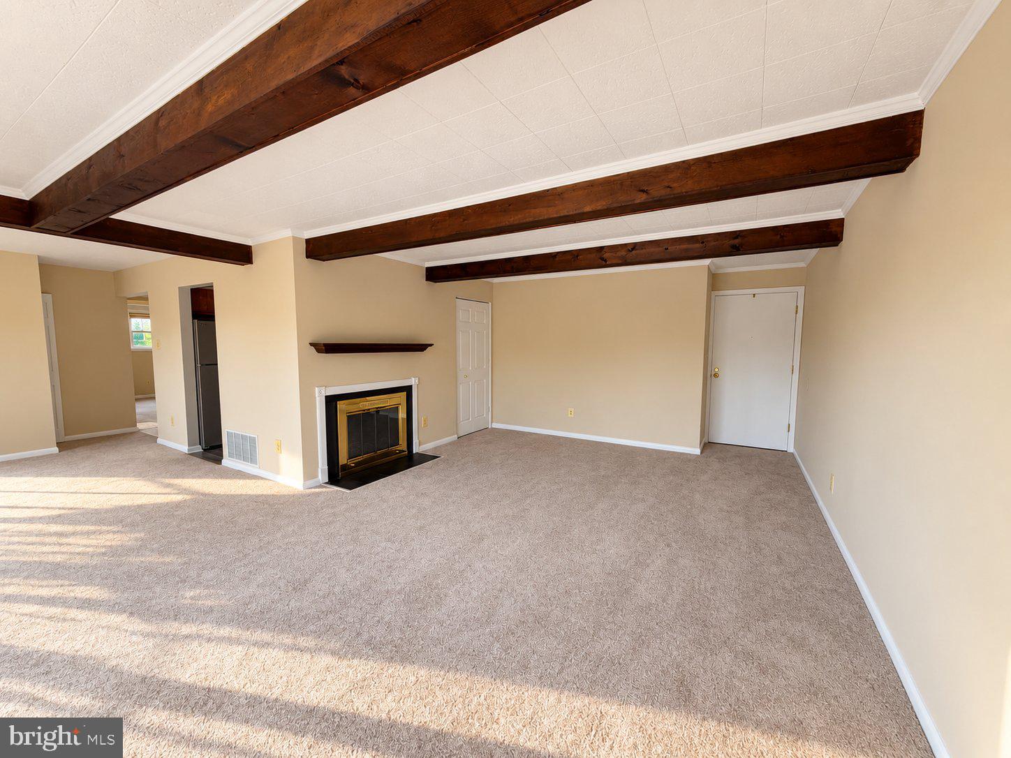 17 WARREN LODGE COURT 1C