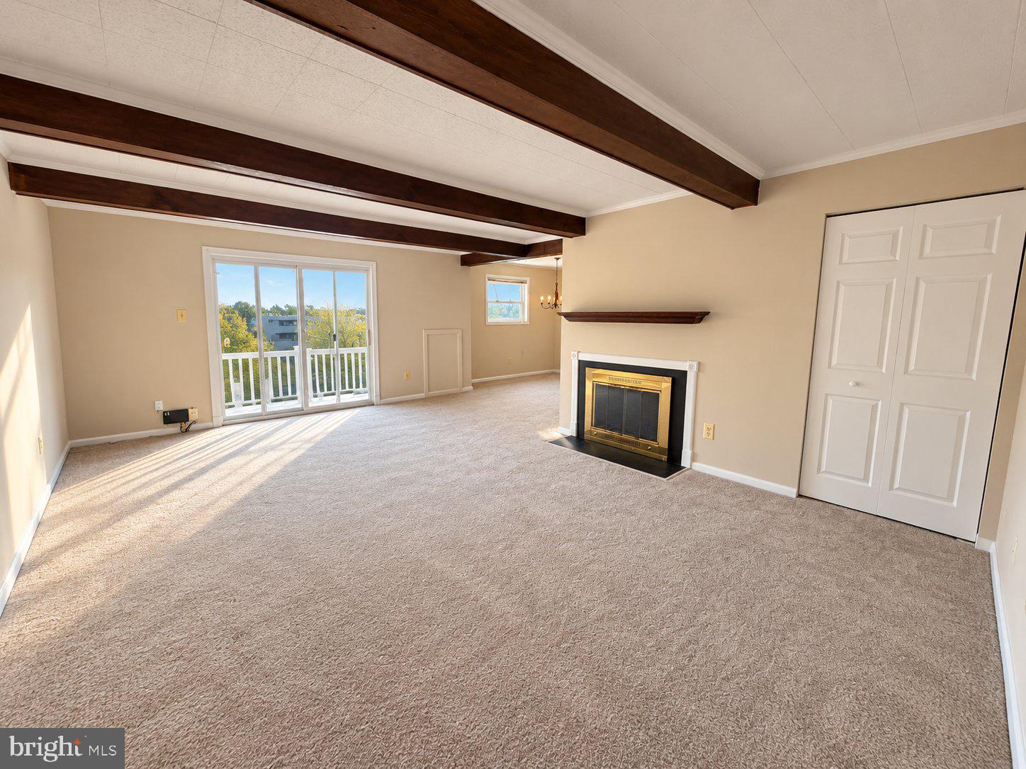 17 WARREN LODGE COURT 1C