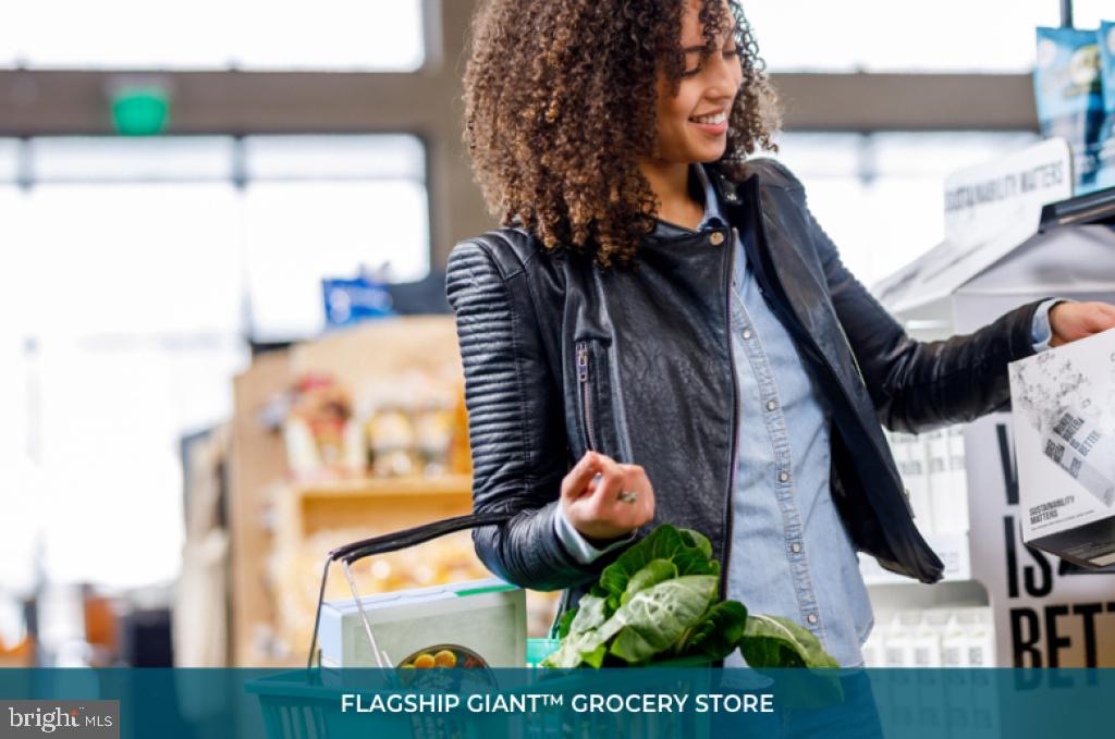 LOGAN SQUARE - Residential Lease