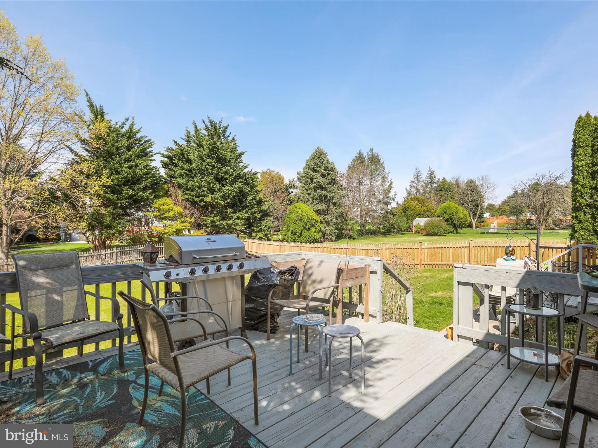 VAN LEAR MANOR - Residential