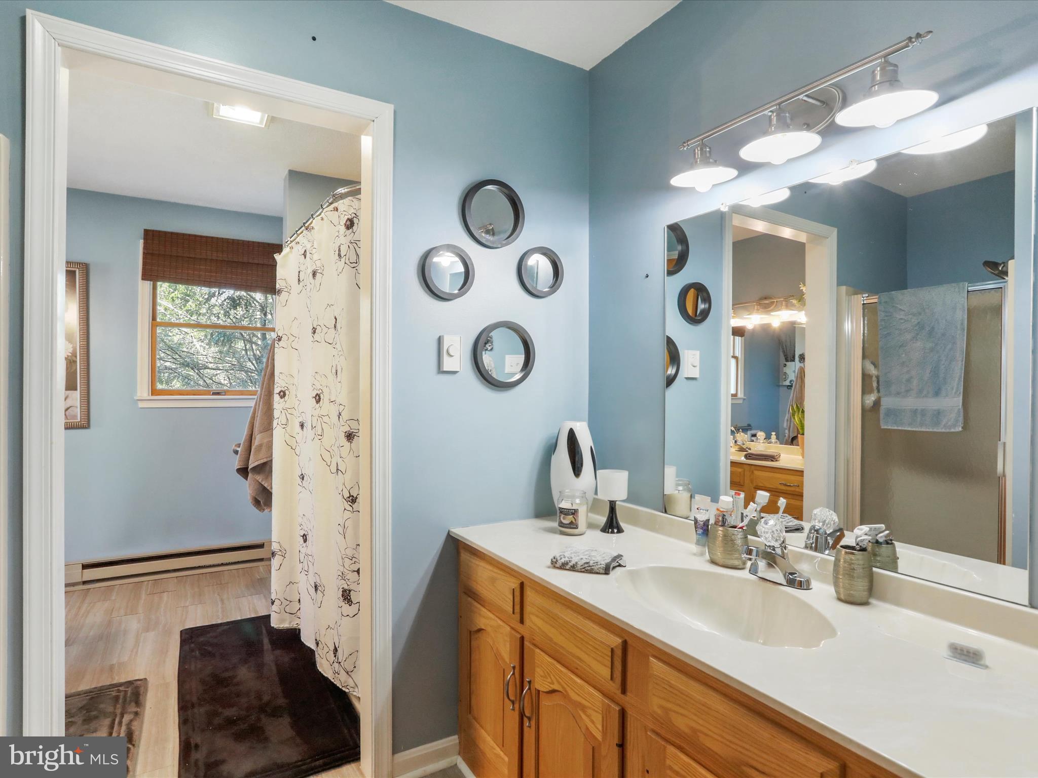 VAN LEAR MANOR - Residential