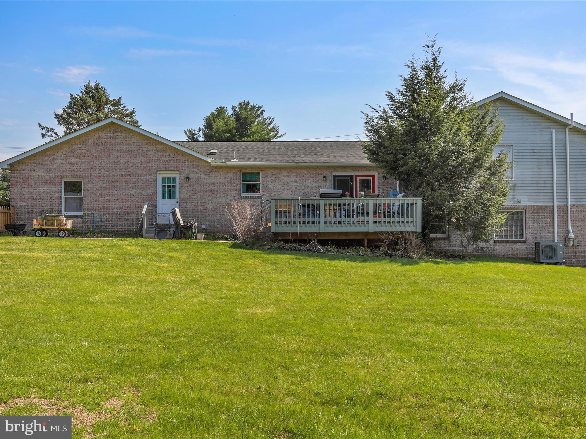 VAN LEAR MANOR - Residential