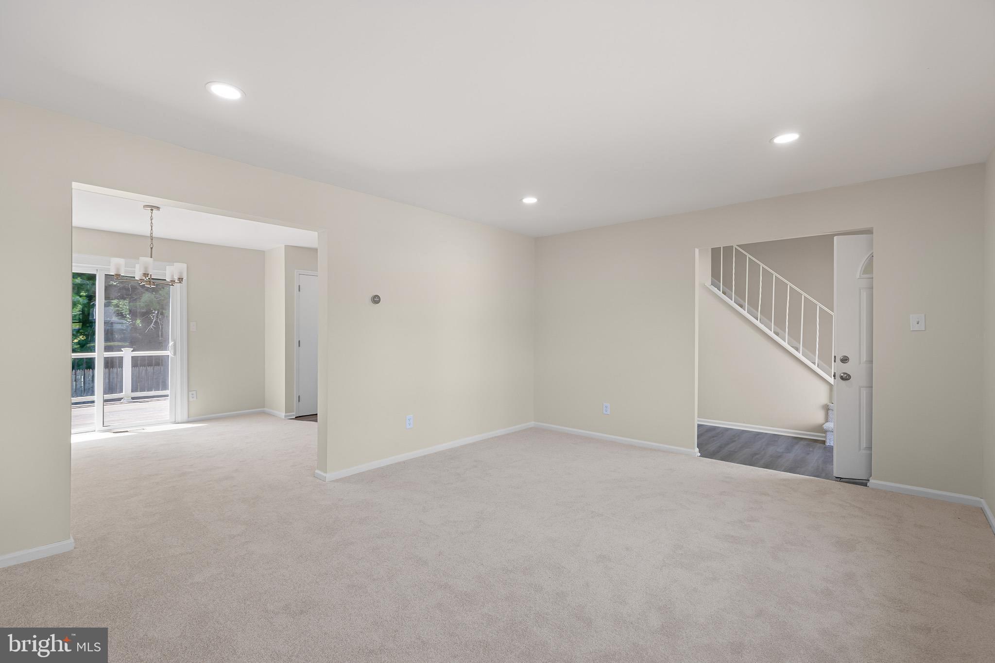 521 HEMINGWAY DRIVE